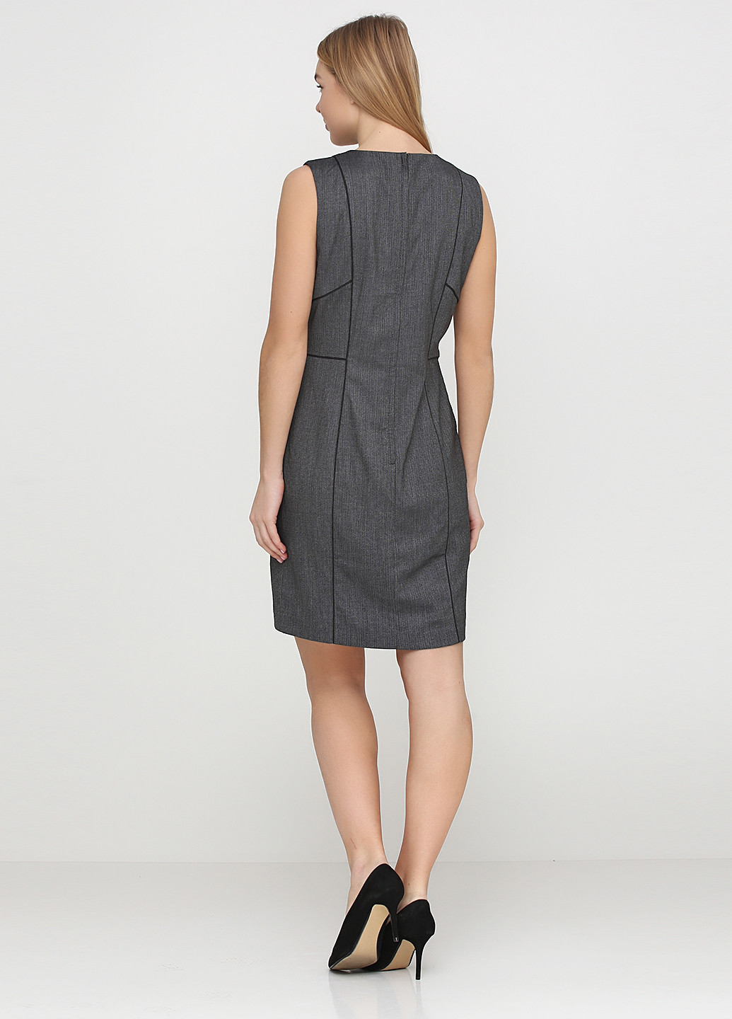 Серое кэжуал платье футляр H&M с геометрическим узором