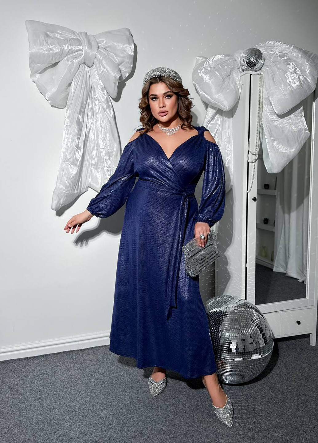 Темно-синя вечірня сукня на запах Fashion однотонна