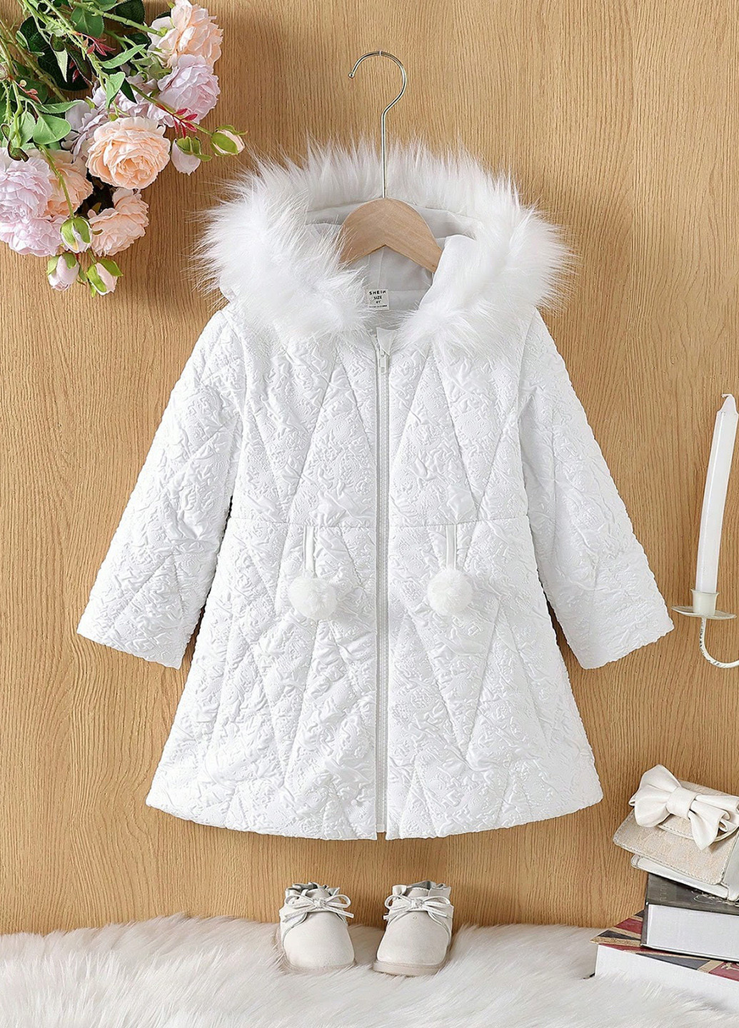 Біла демісезонна куртка SHEIN