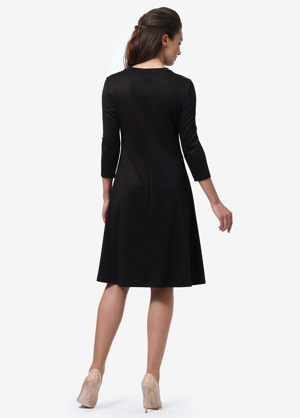Черное кэжуал платье а-силуэт FEM однотонное