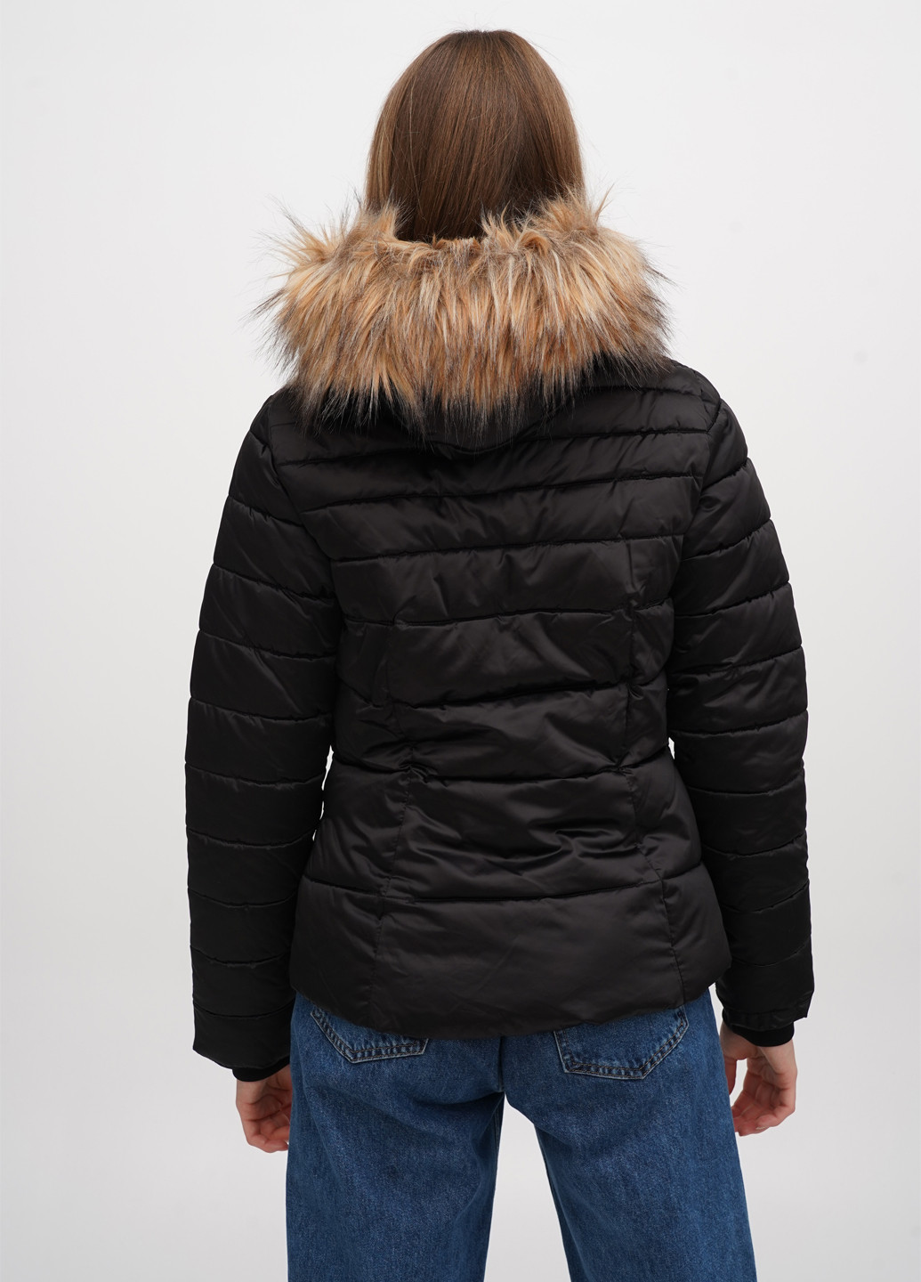 Черная демисезонная куртка H&M