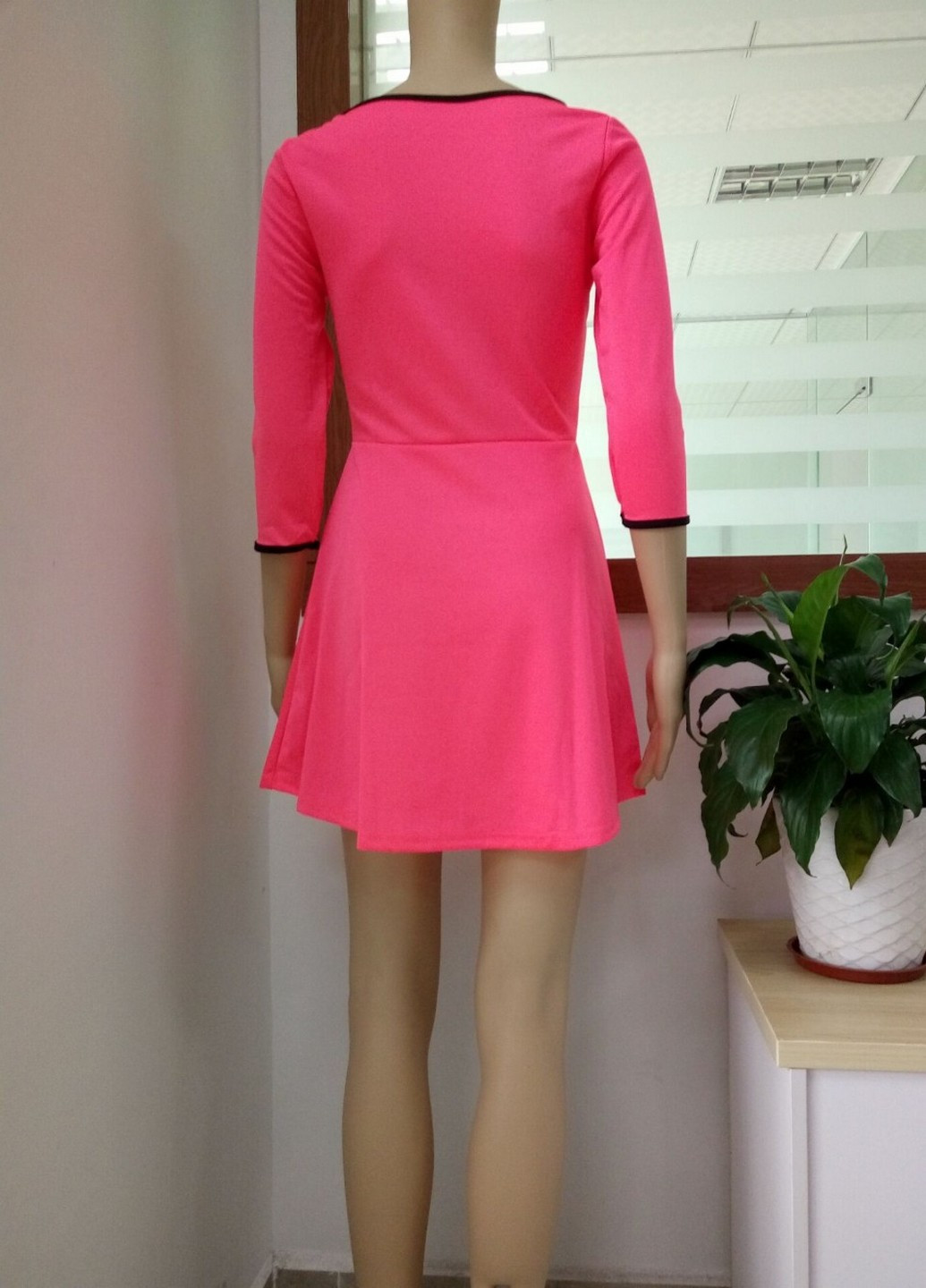 Розовое повседневный платье No Brand однотонное