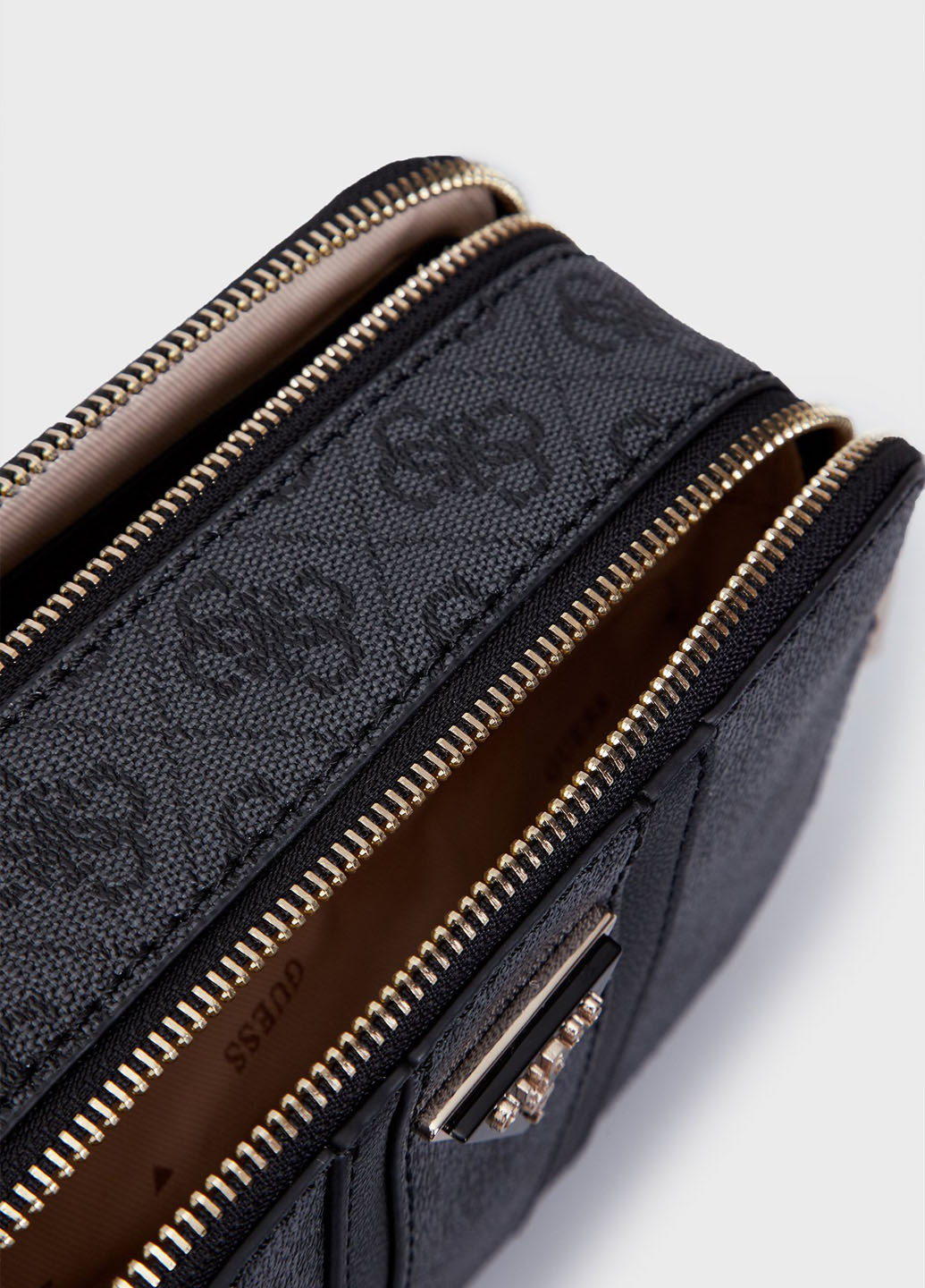 Сумка Guess (315692026)