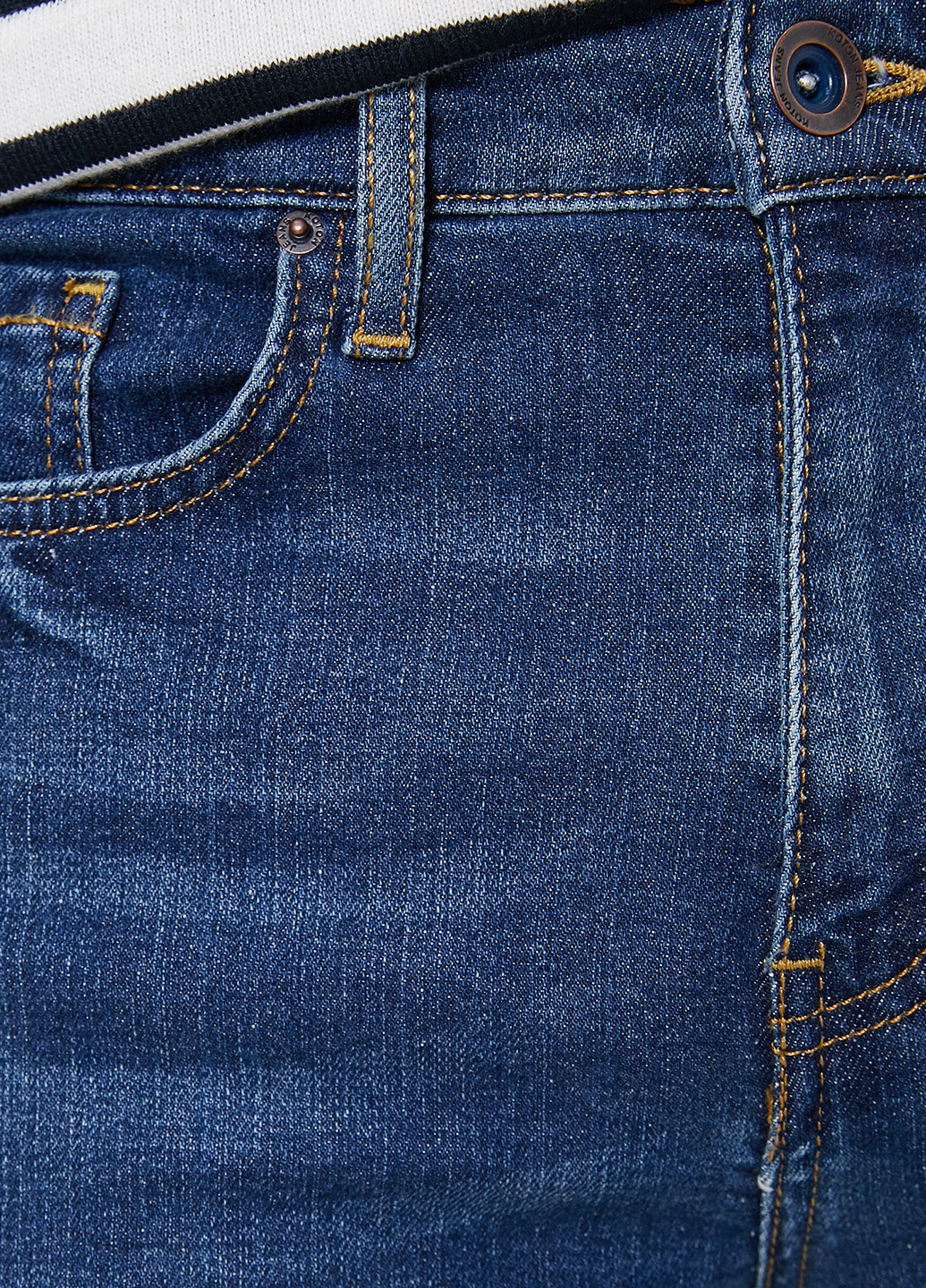 Светло-синие демисезонные зауженные джинсы KOTON