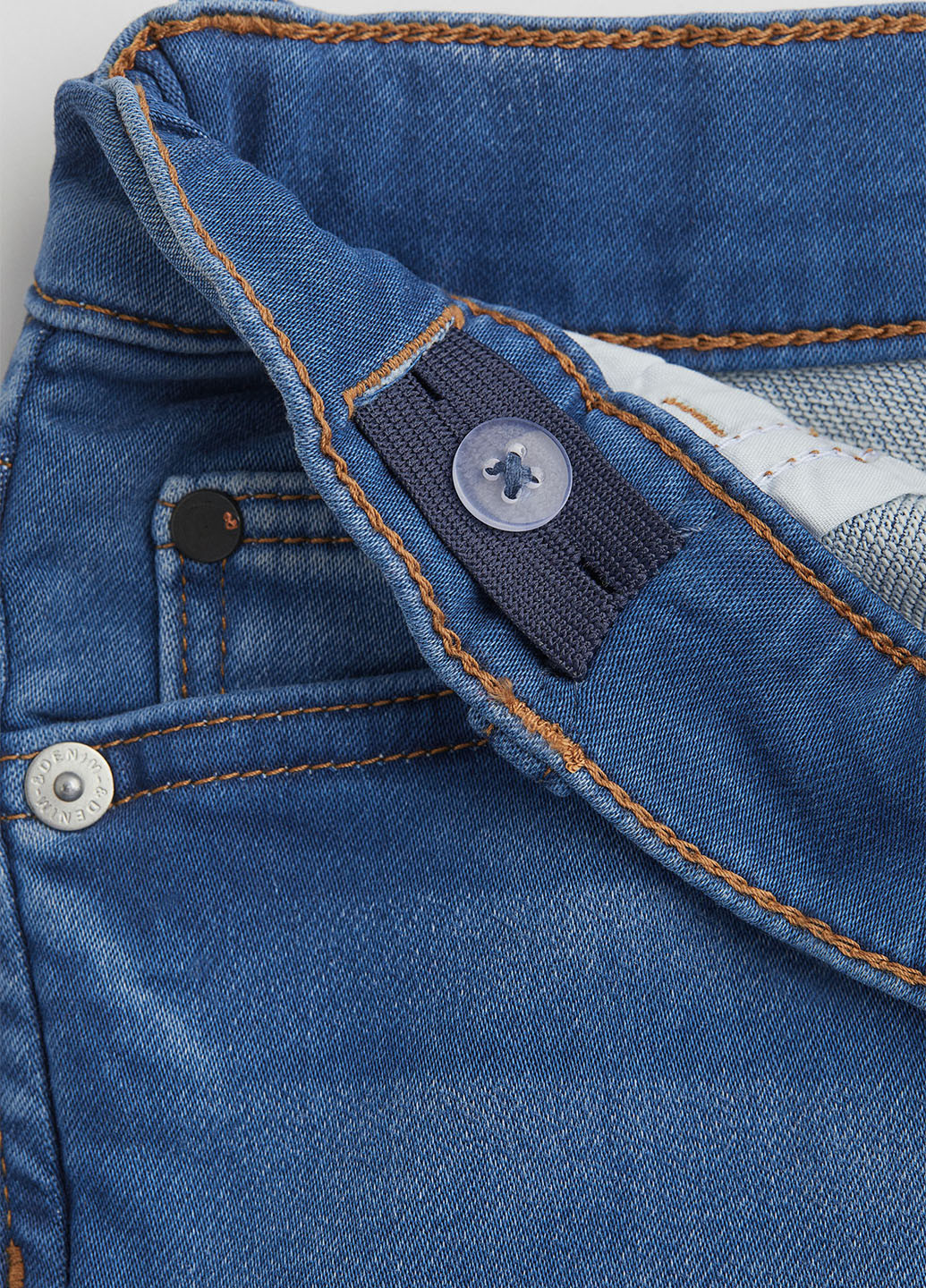 Синие демисезонные зауженные джинсы H&M