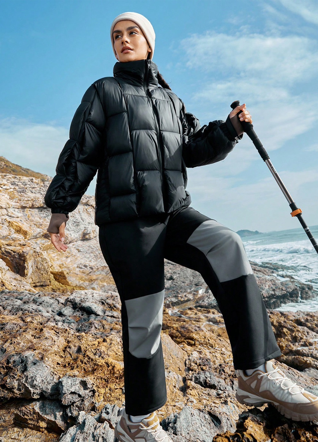 Черная демисезонная куртка SHEIN