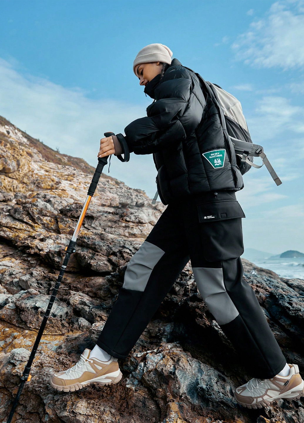 Черная демисезонная куртка SHEIN