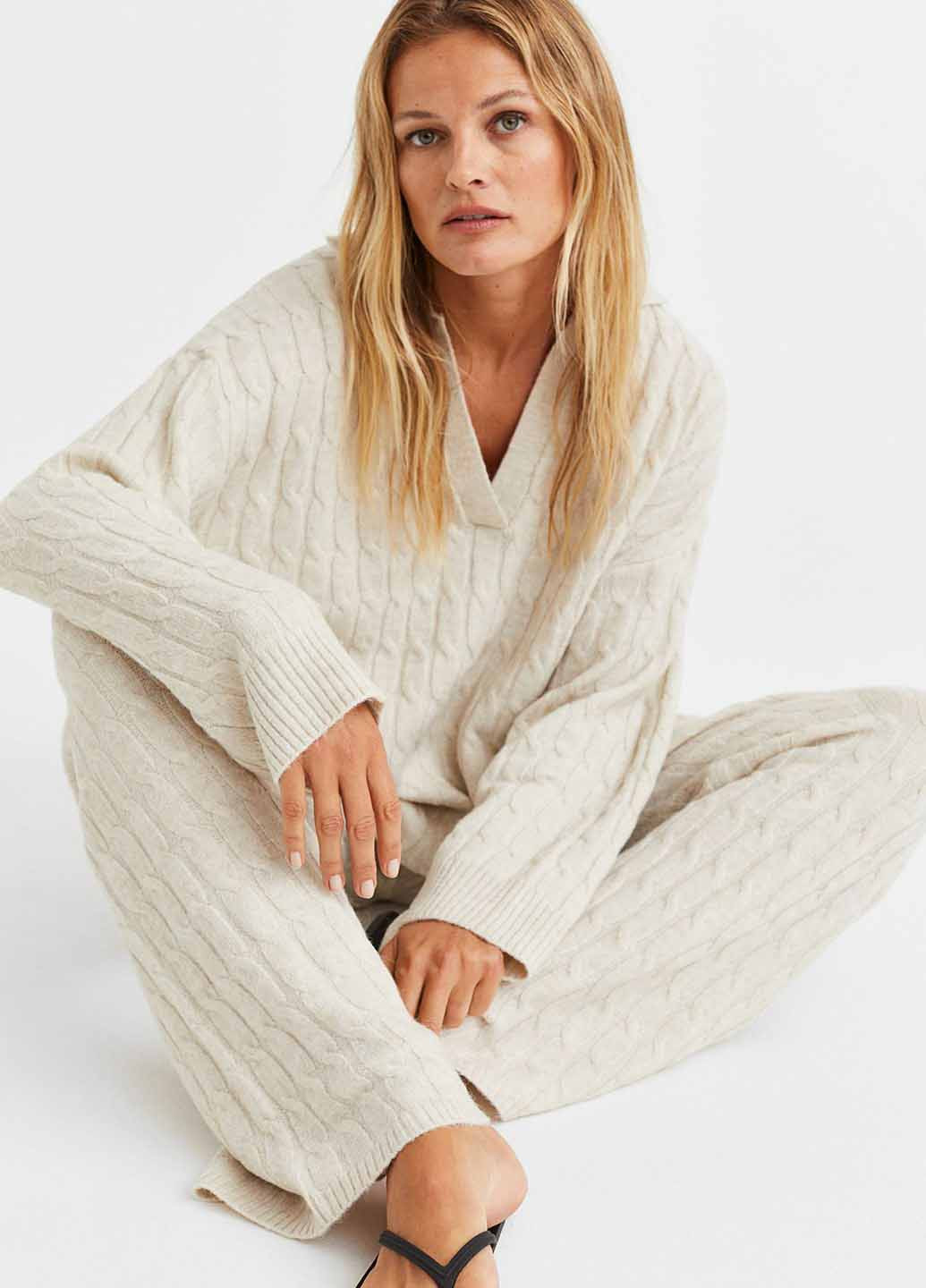 Кремовий демісезонний светр H&M