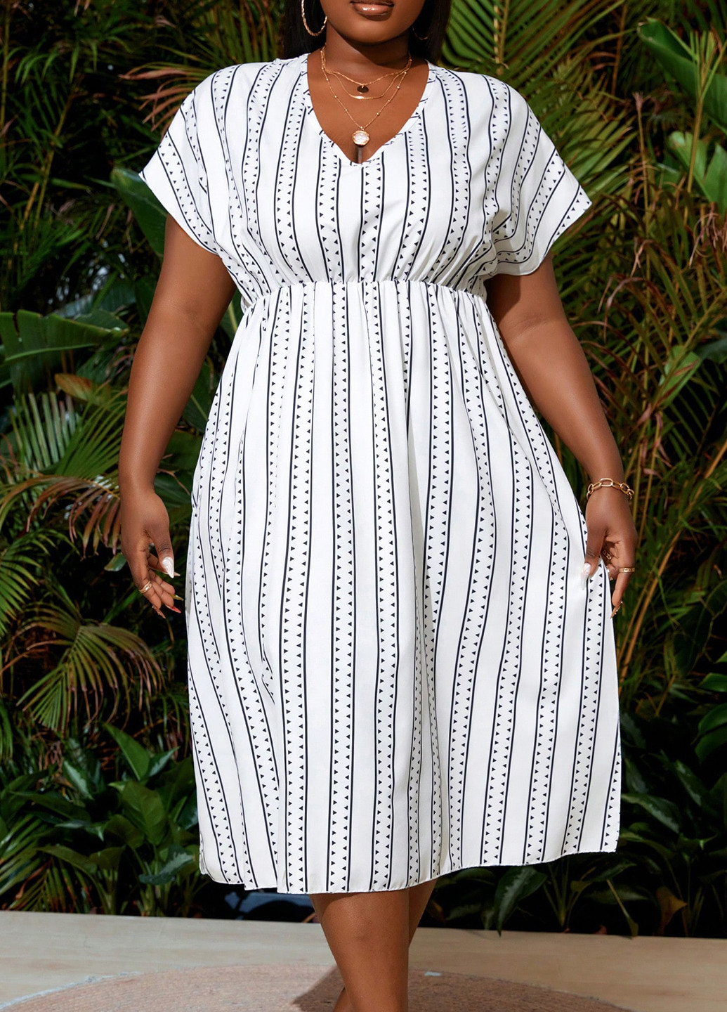 Білий кежуал, пляжна сукня кльош SHEIN в смужку