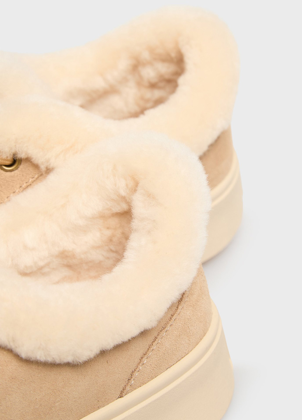 Бежевые кеды PRPY