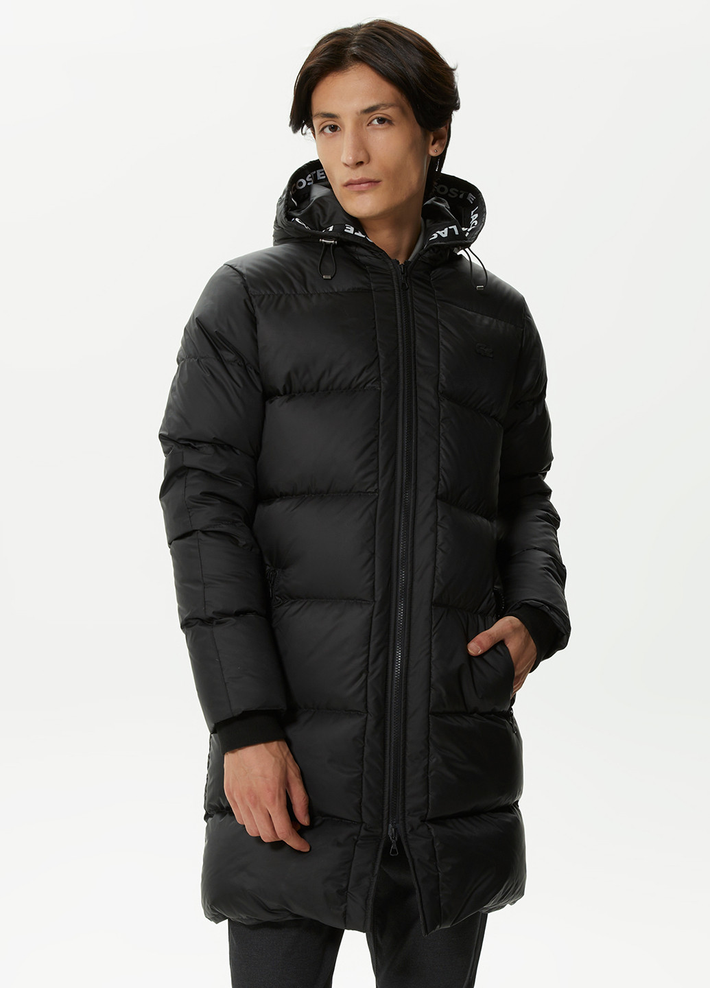 Черная зимняя куртка Lacoste