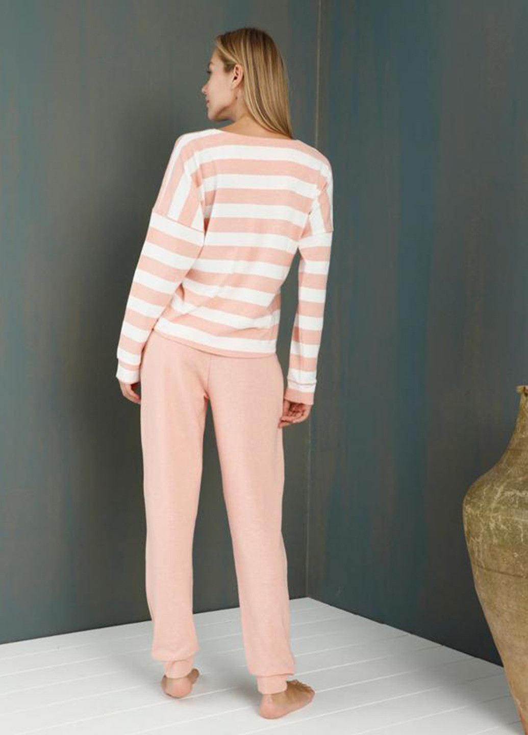 Комбинированная всесезон пижама (лонгслив, брюки) лонгслив + брюки ECROU