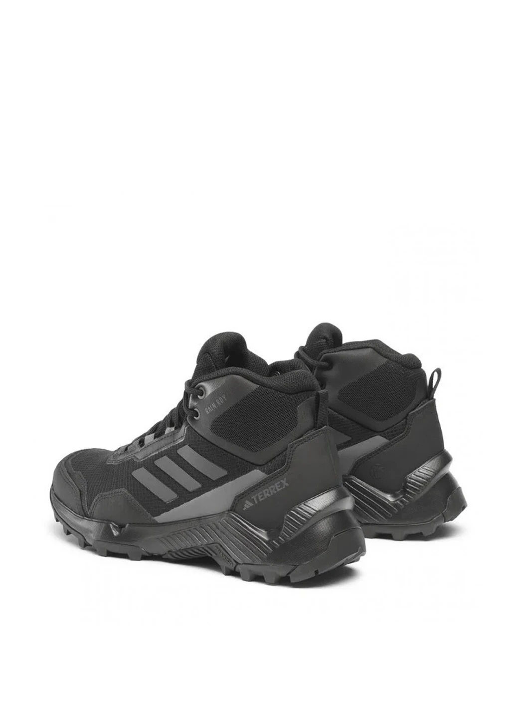 Черные зимние ботинки adidas