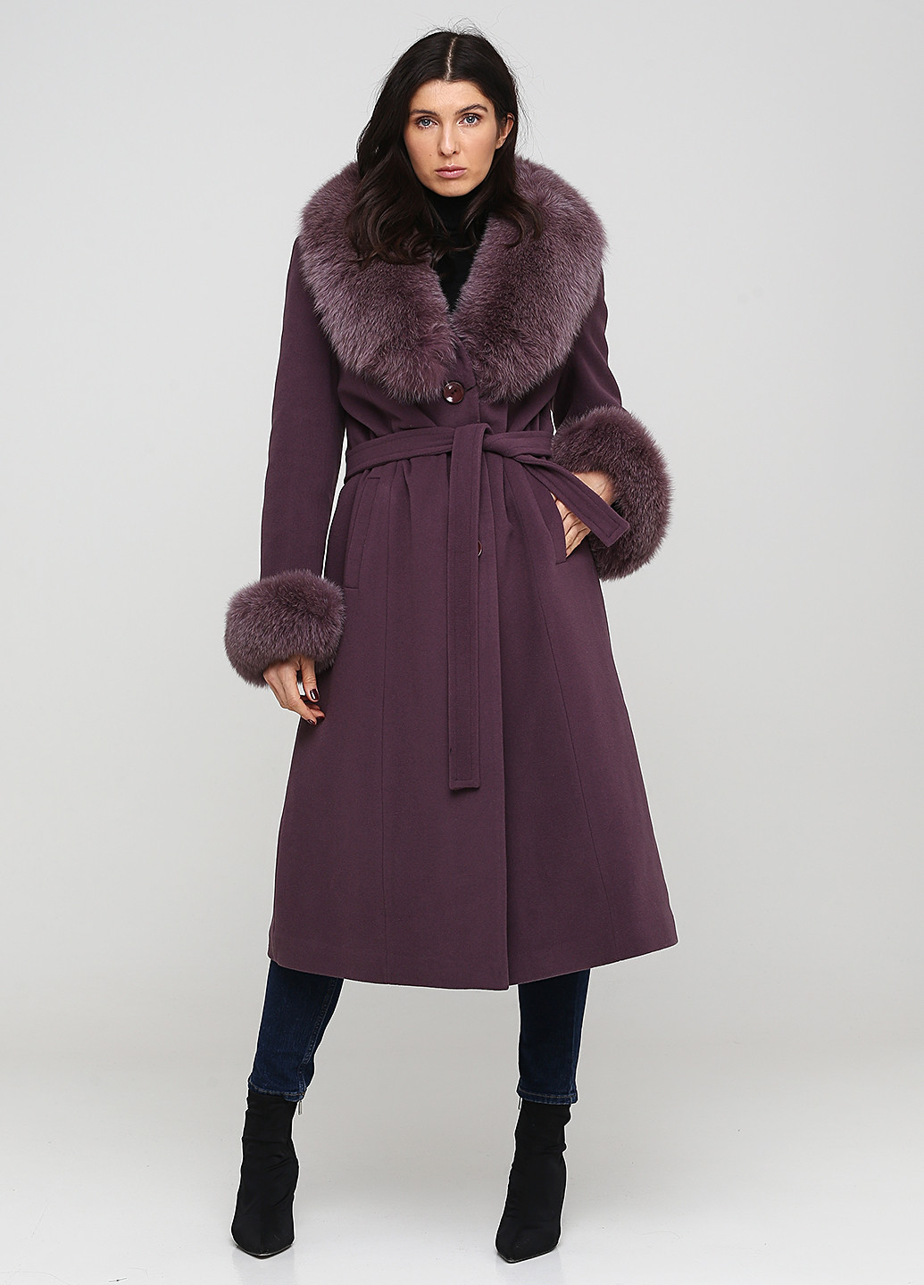 Сиреневое зимнее Пальто однобортное DANNA