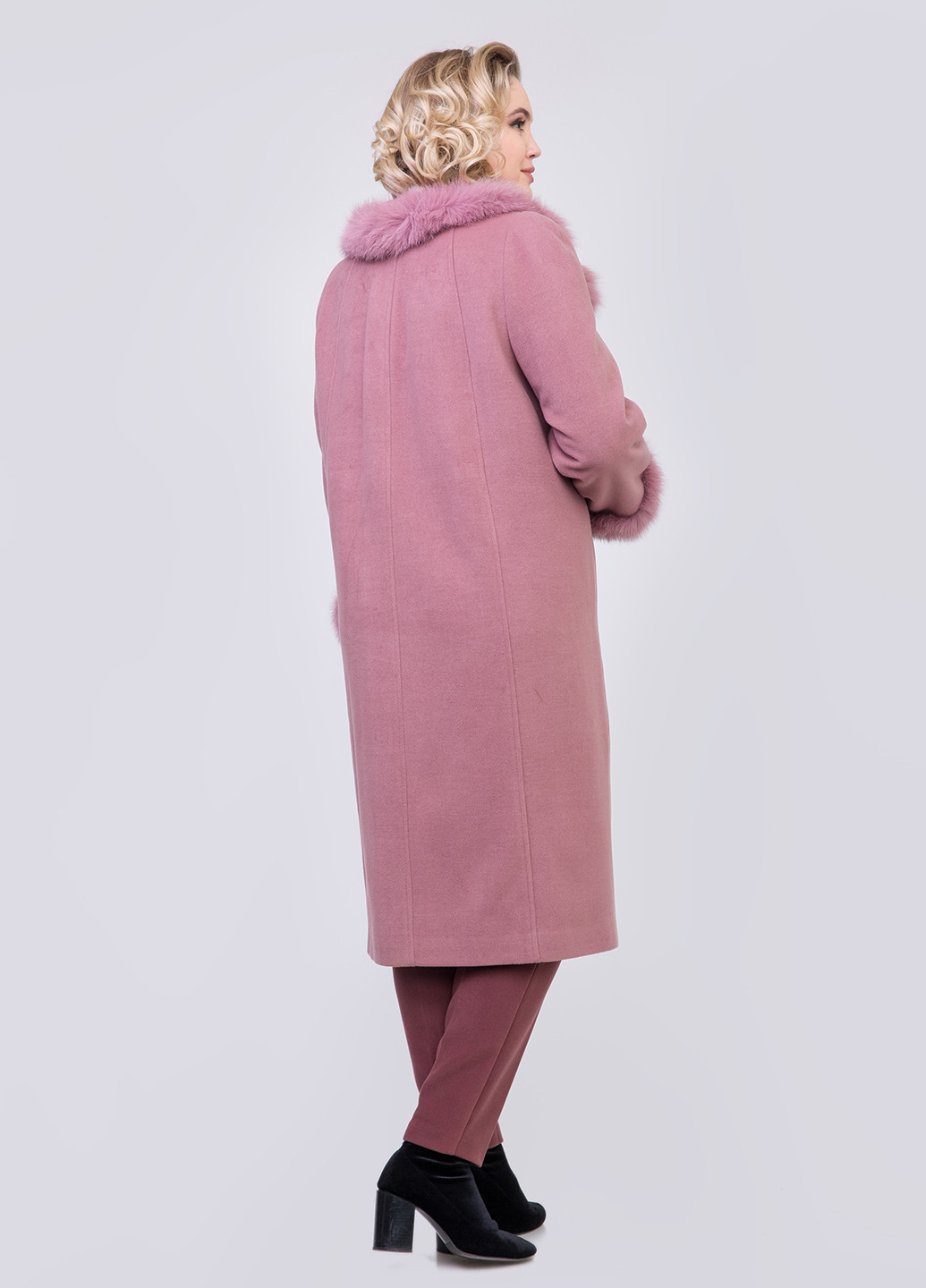 Світло-рожеве зимнє Пальто Sergio Cotti