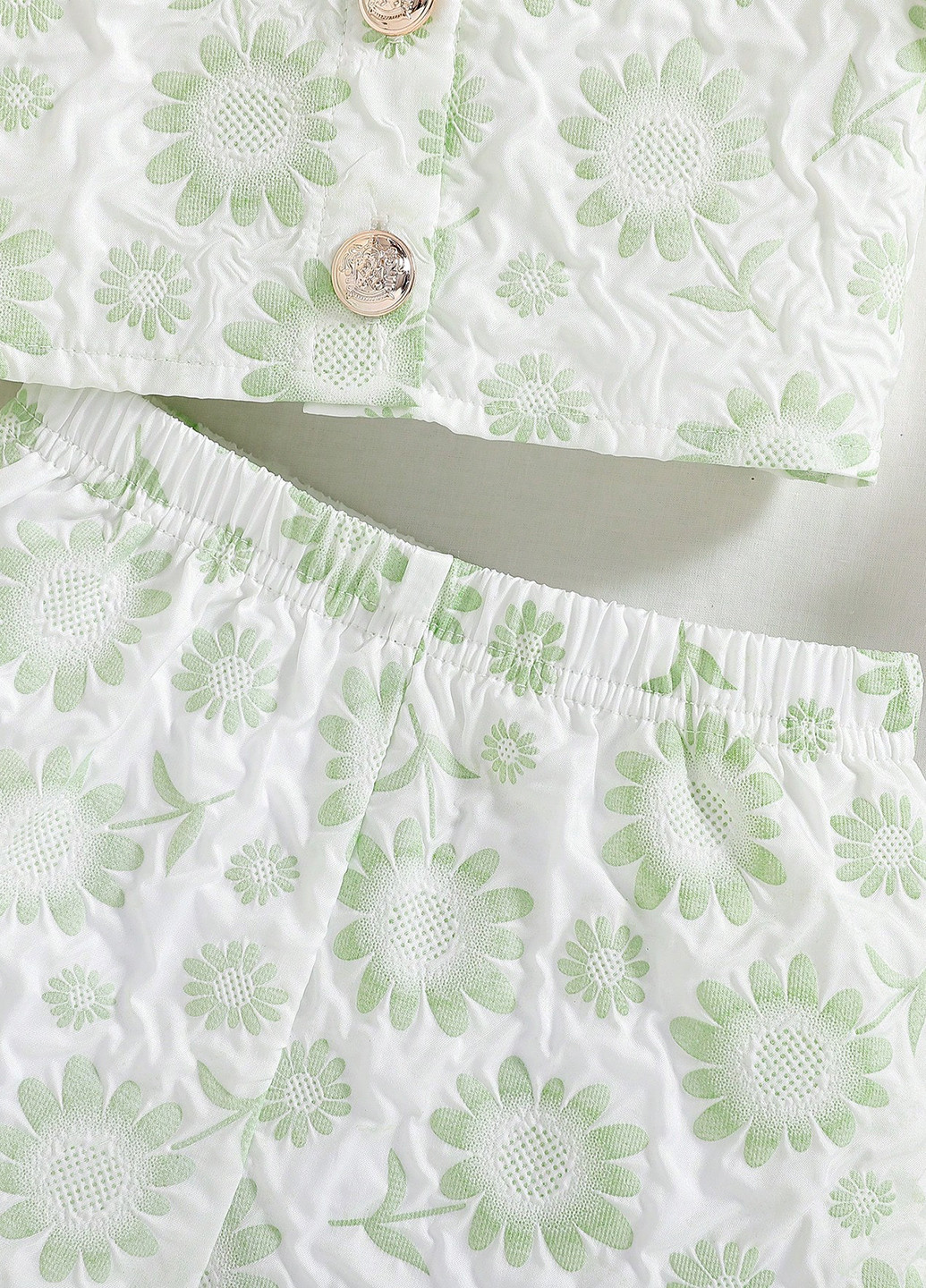 Світло-зелений літній костюм (топ, шорти) SHEIN