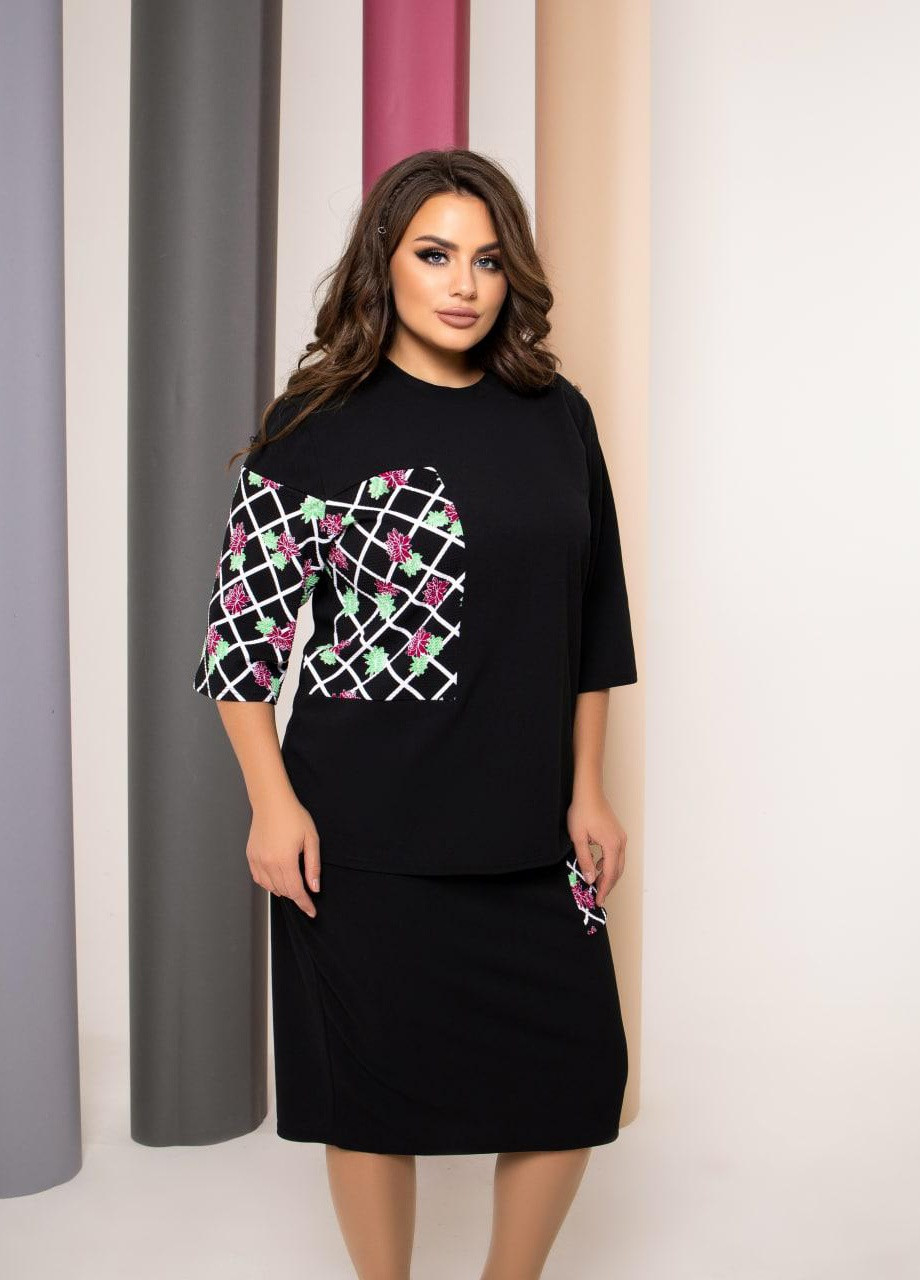 Женский костюм кофта с юбкой со вставками с цветочным принтом черный 381734 New Trend (255411717)