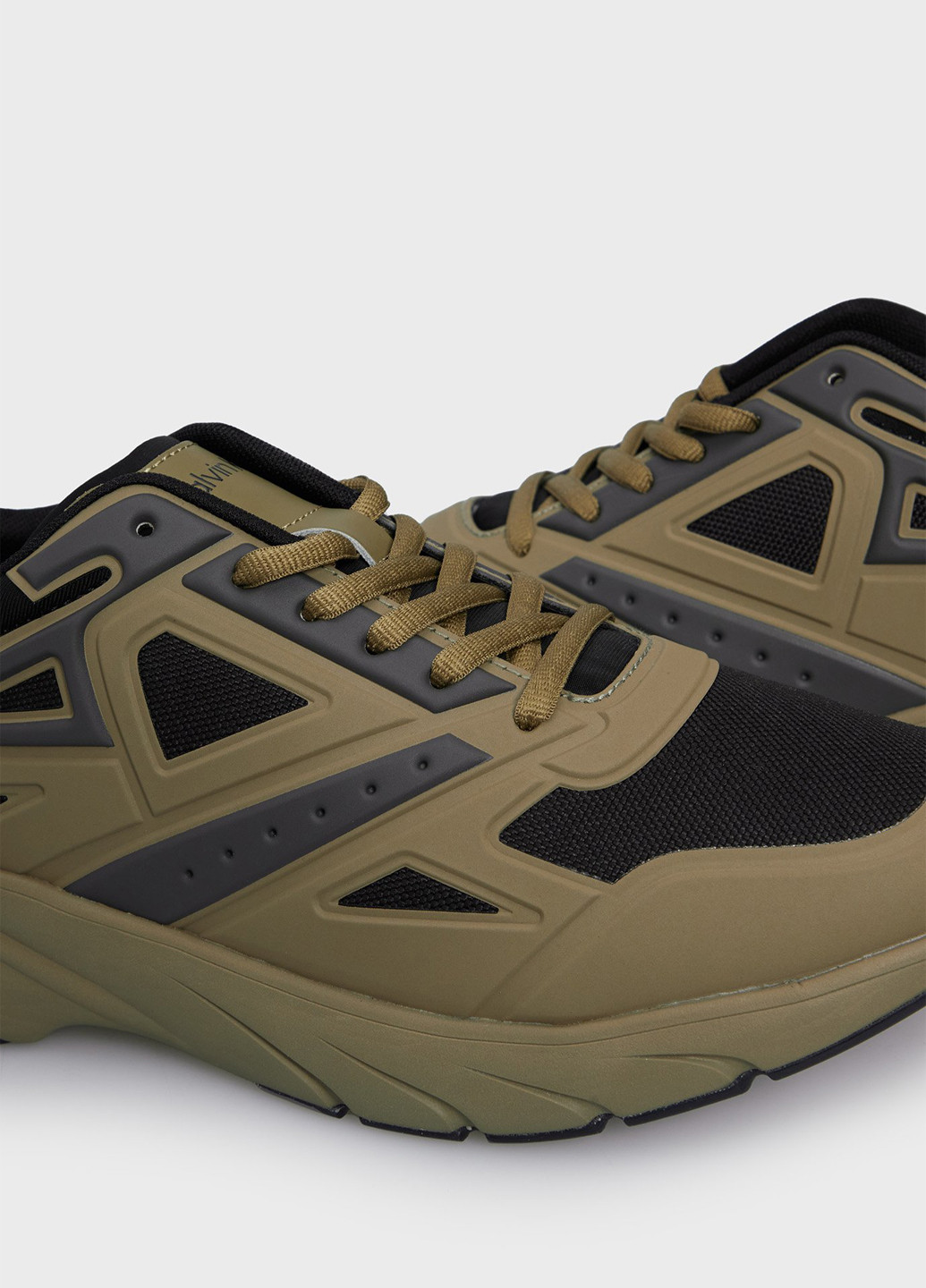 Оливковые (хаки) летние кроссовки Calvin Klein