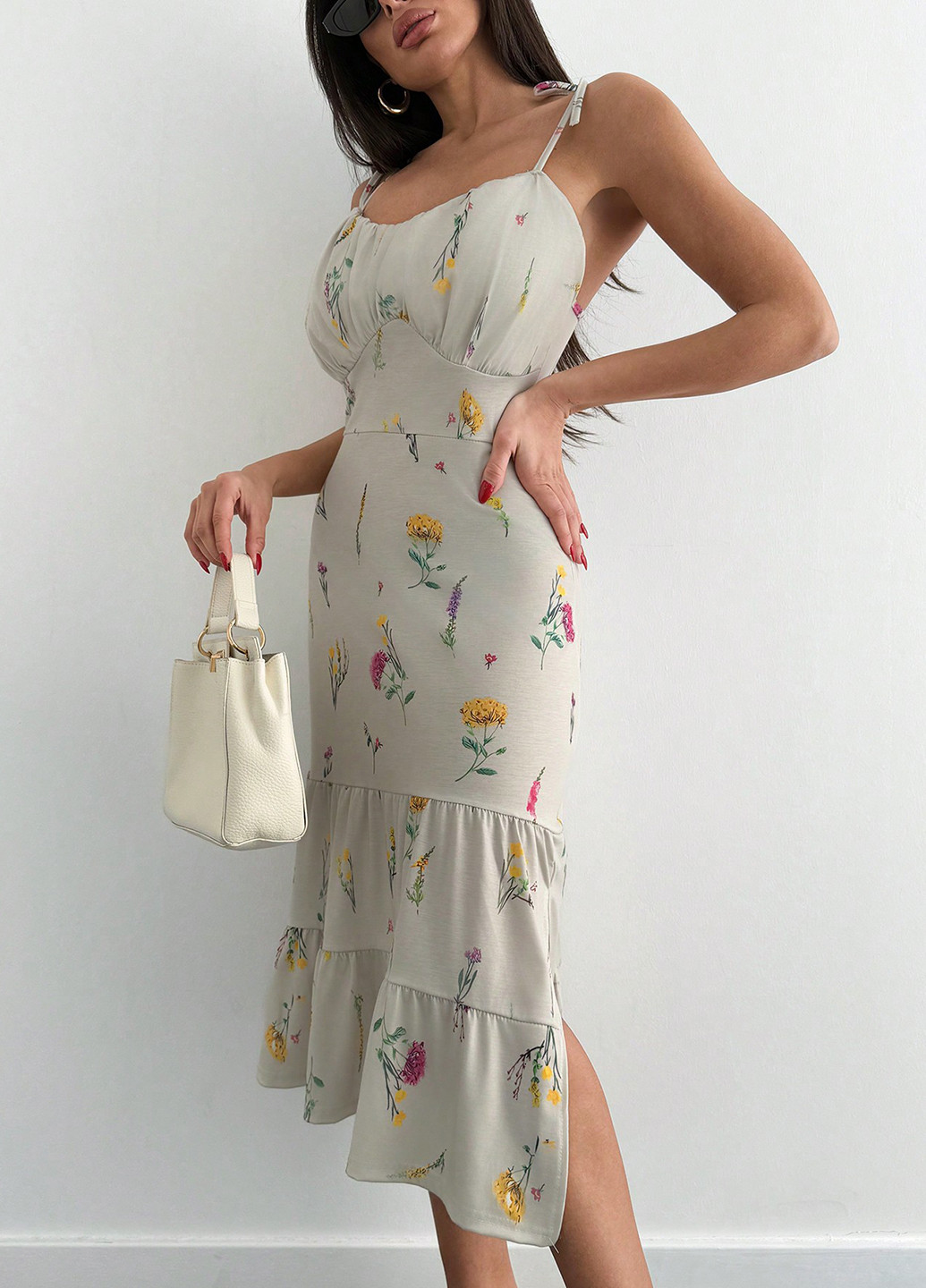 Світло-сіра кежуал сукня з відкритими плечима SHEIN з квітковим принтом