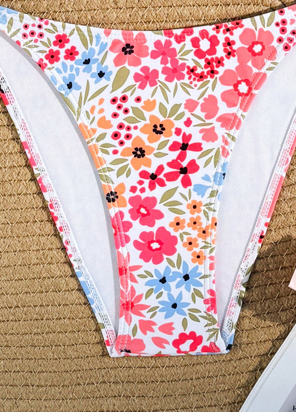 Белый летний купальник ( лиф, трусы) раздельный SHEIN