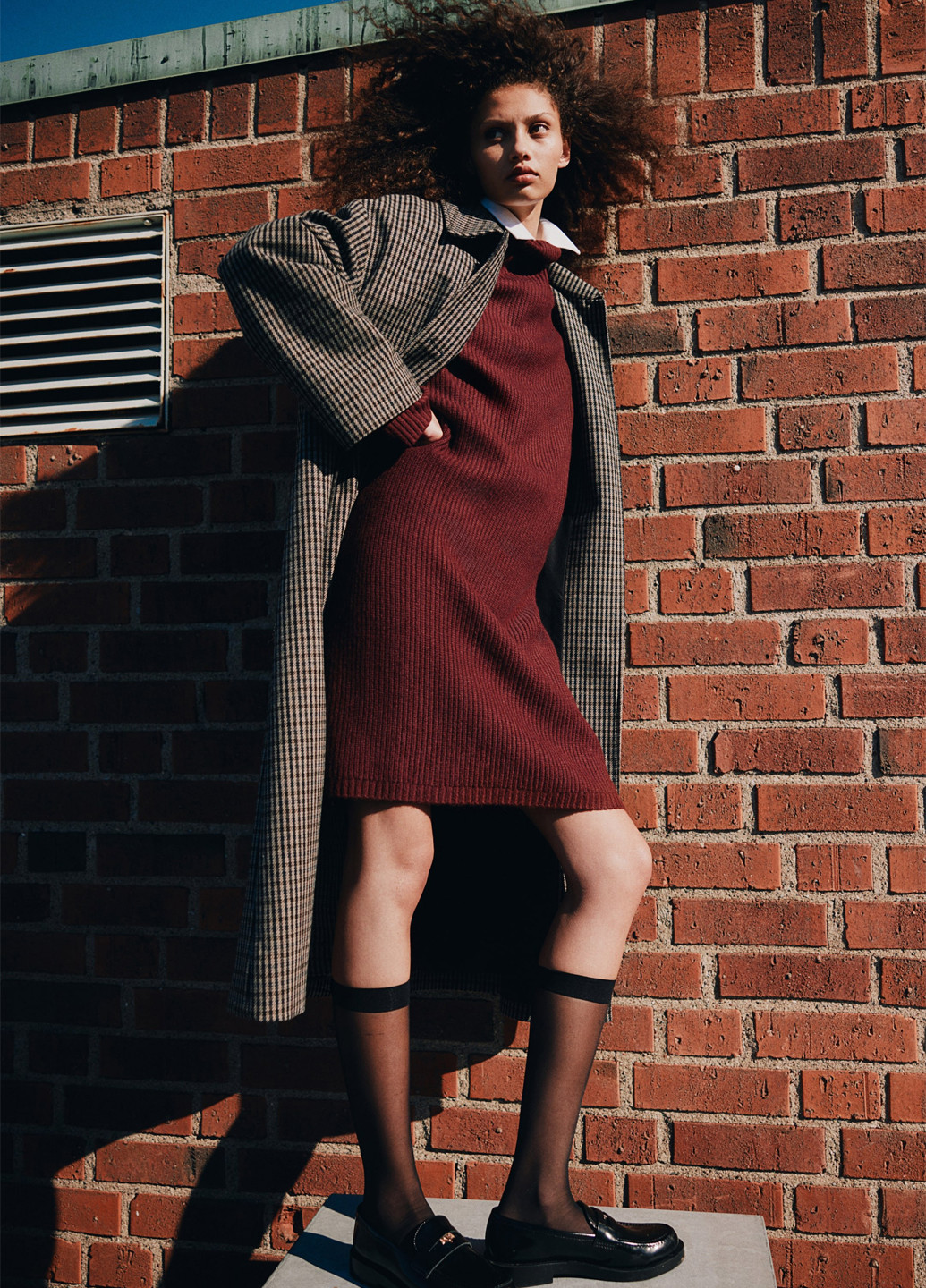 Бордовое кэжуал платье платье-свитер H&M однотонное