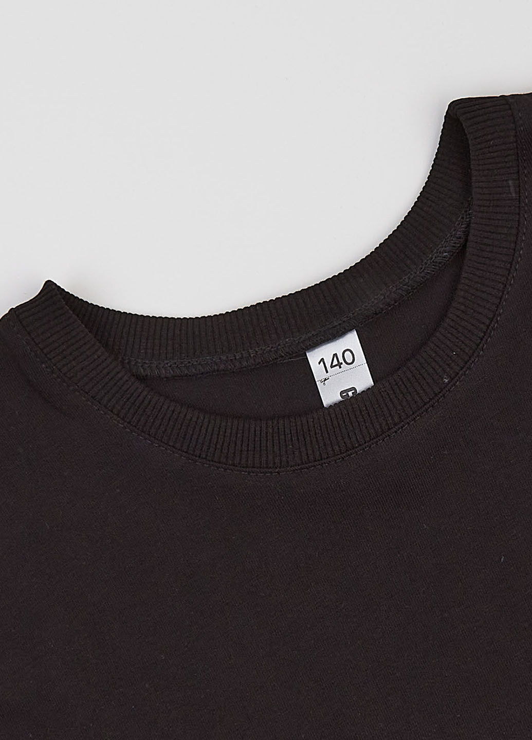 Черная летняя футболка Garnamama