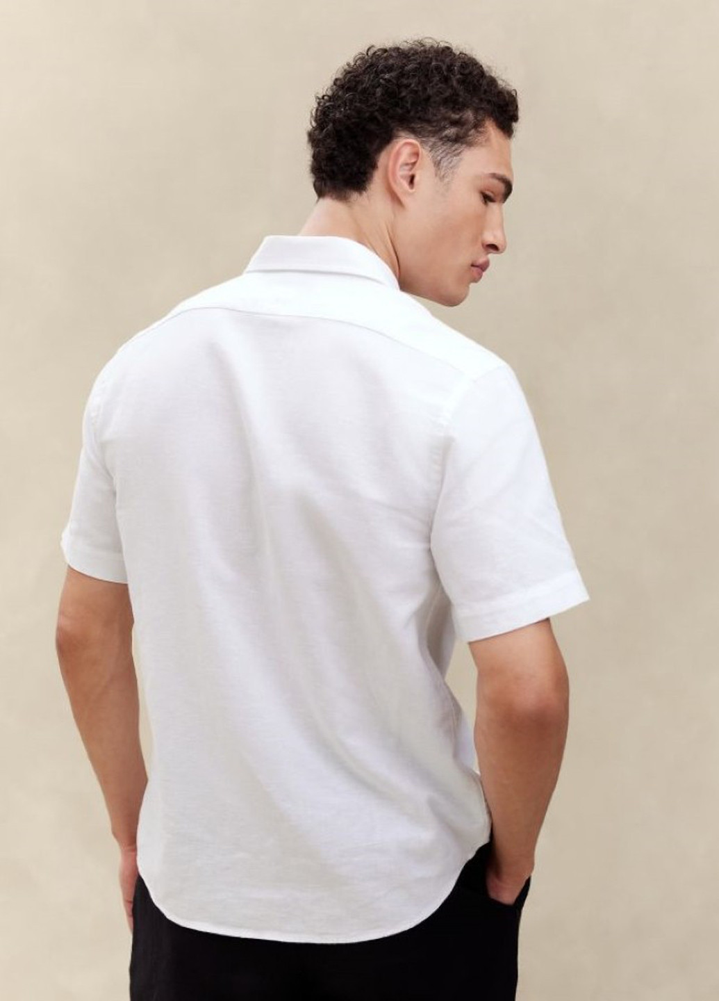 Белая кэжуал рубашка однотонная Banana Republic