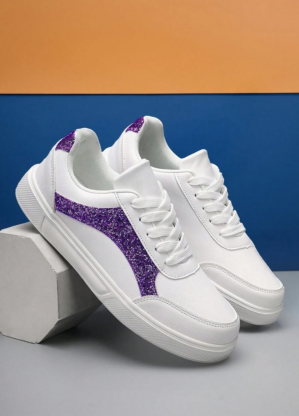 Белые кеды SHEIN