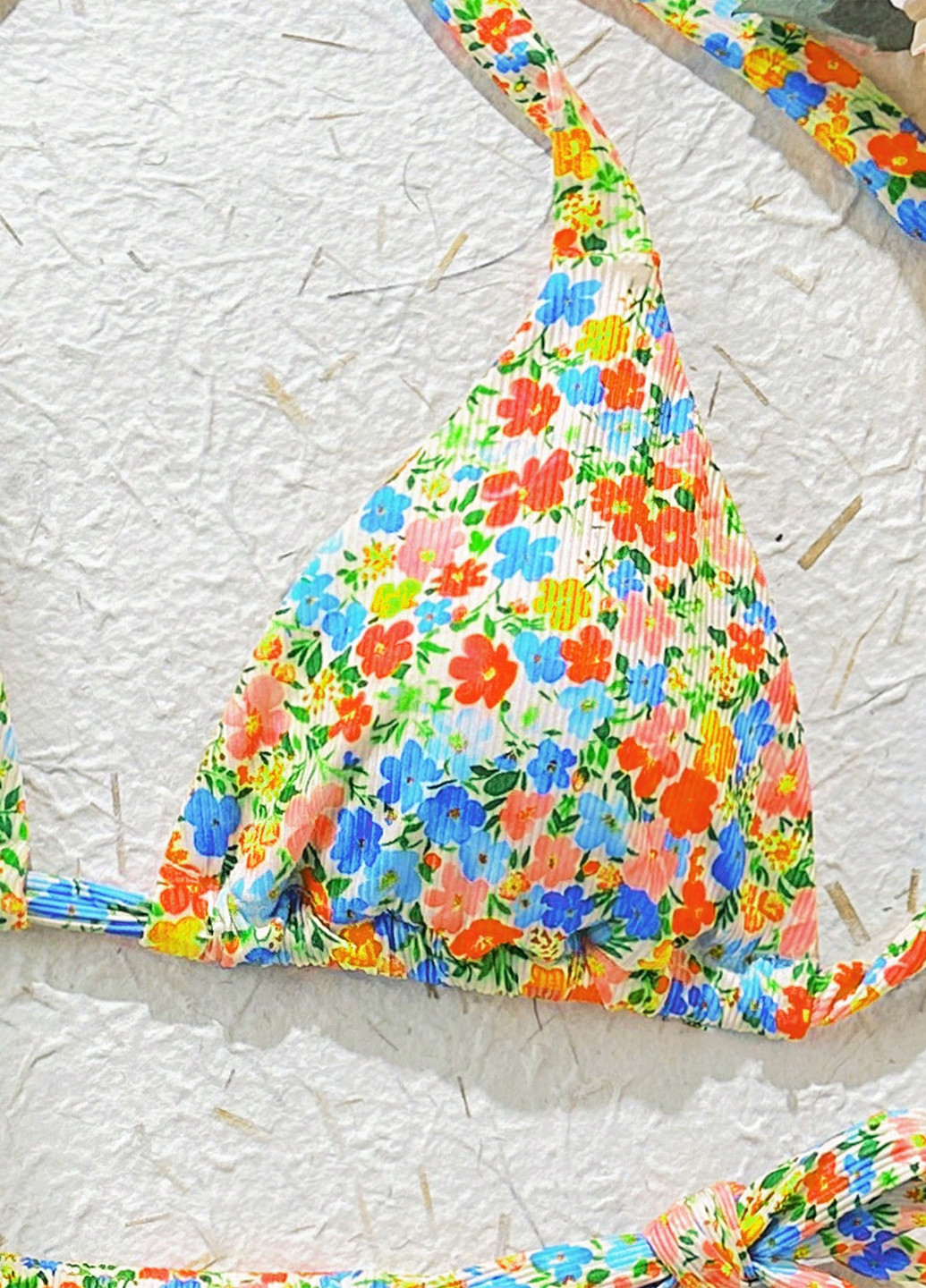 Комбинированный летний купальник (бюст, трусики) раздельный SHEIN