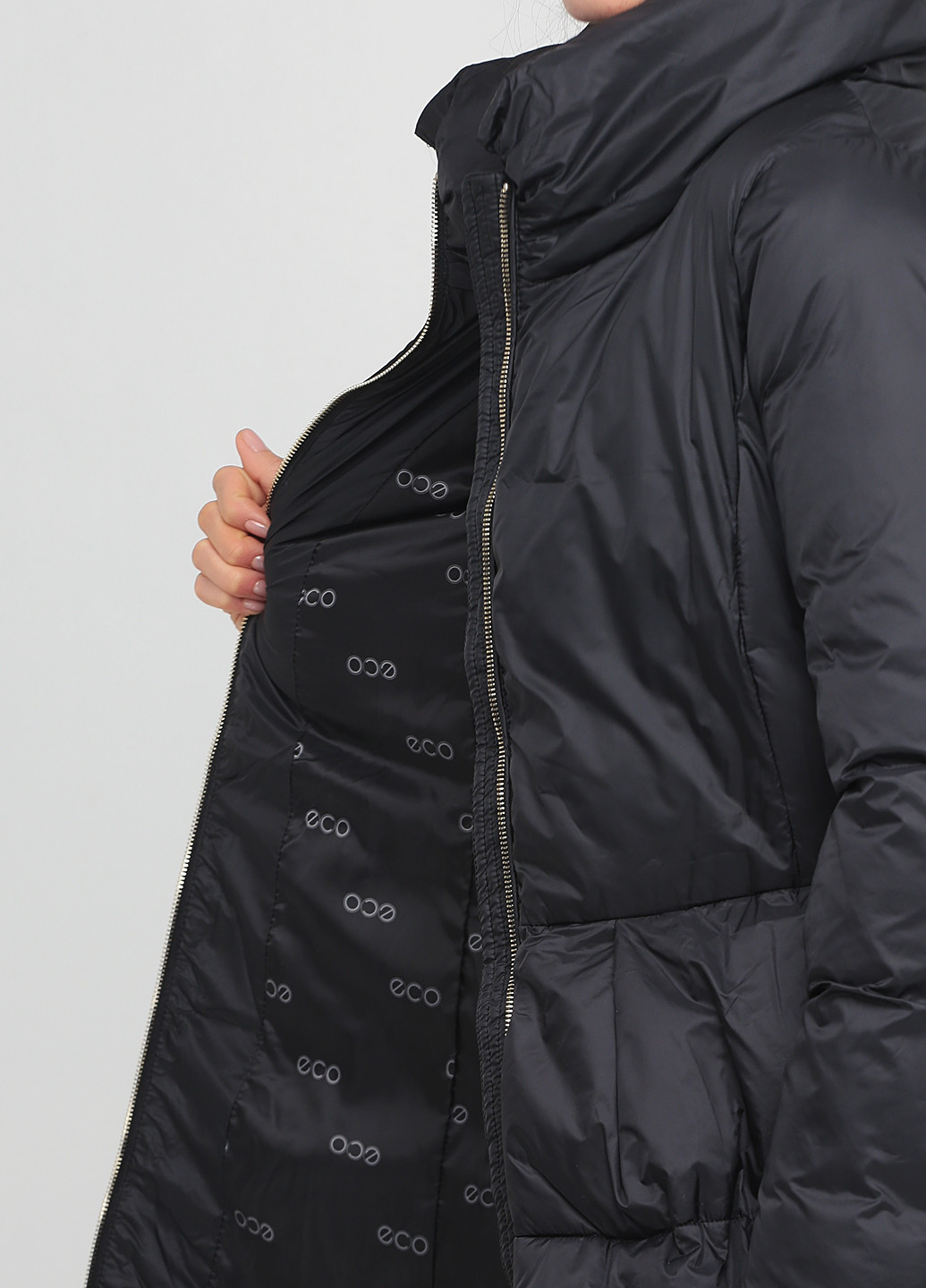 Черная зимняя куртка Eco