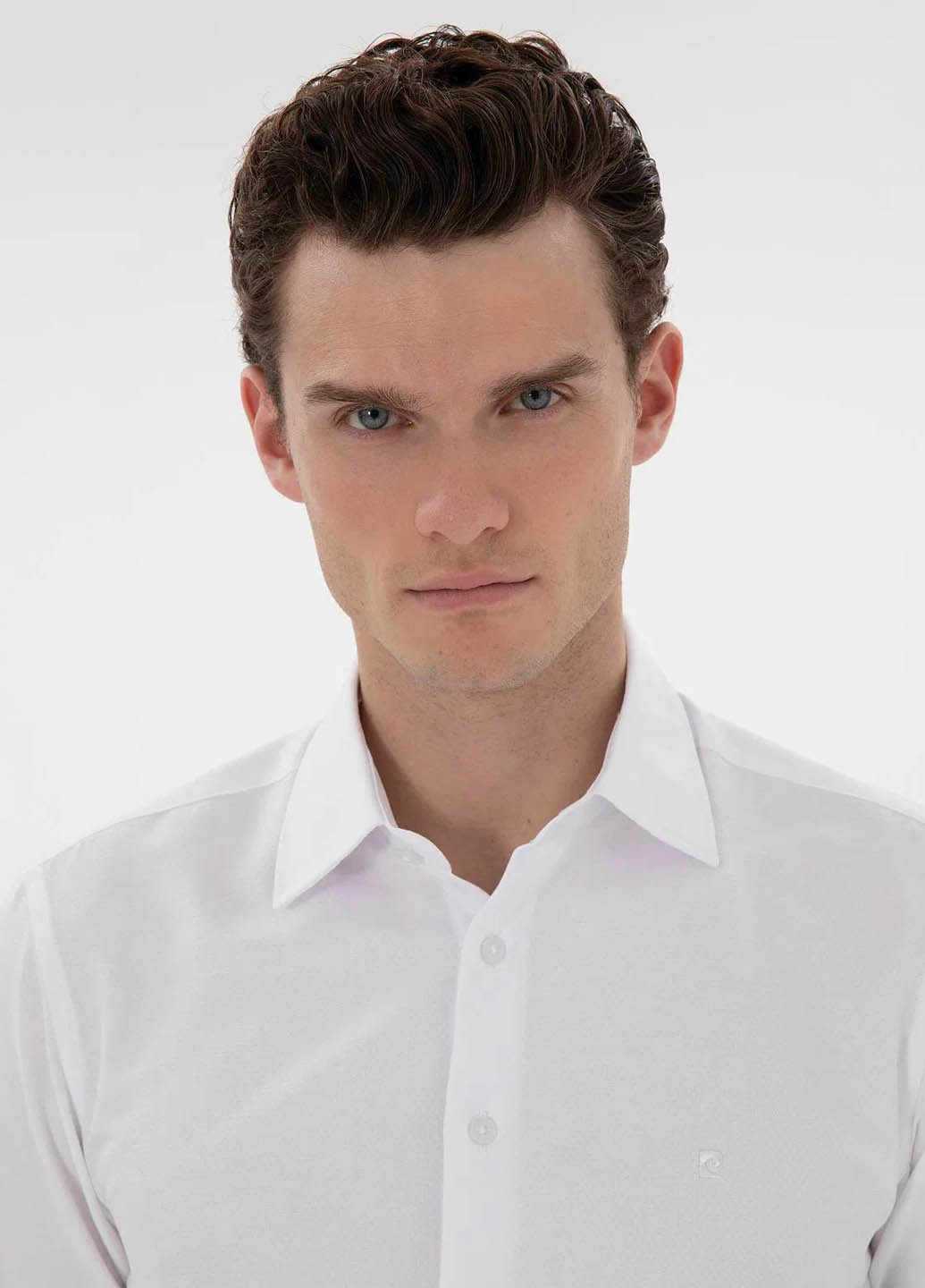 Белая классическая рубашка однотонная Pierre Cardin