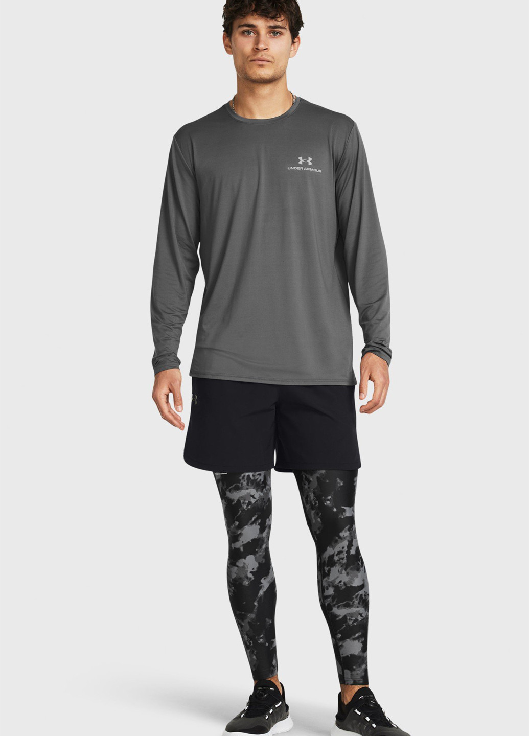 Черные демисезонные леггинсы Under Armour