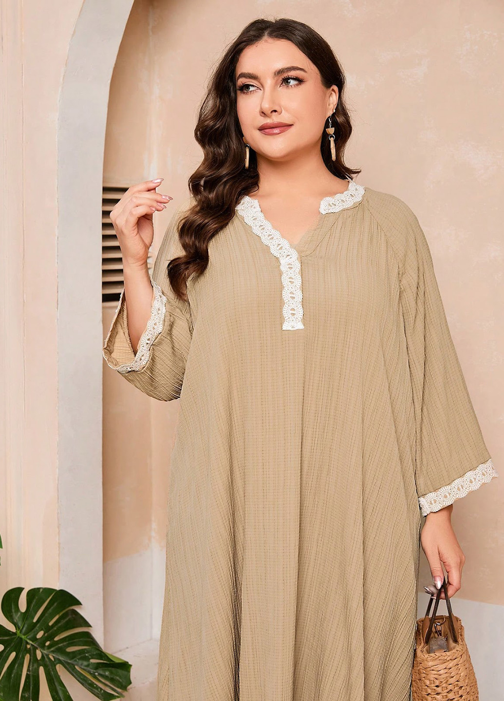 Светло-бежевое кэжуал платье а-силуэт SHEIN однотонное