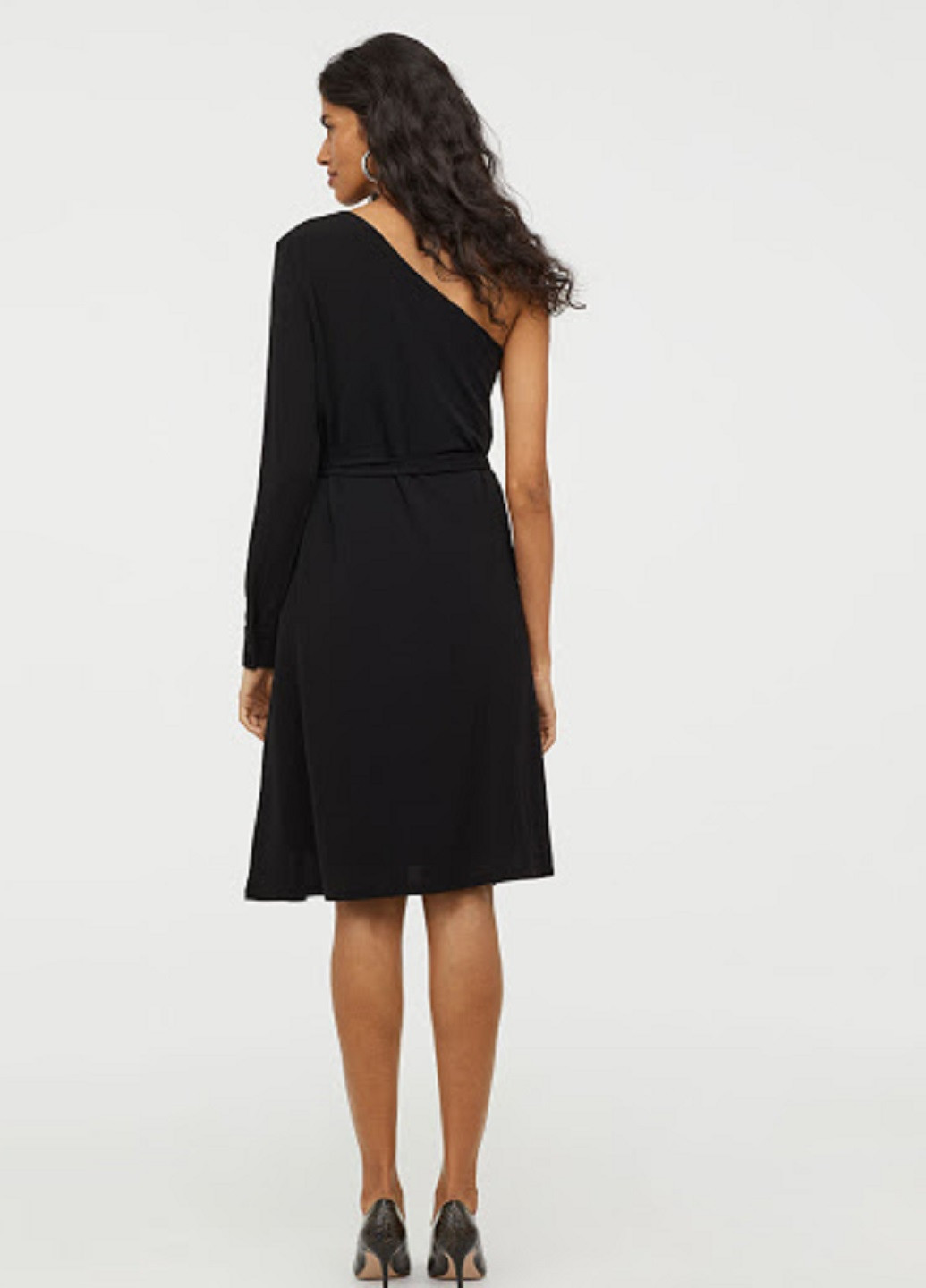 Чорна коктейльна сукня кльош H&M однотонна