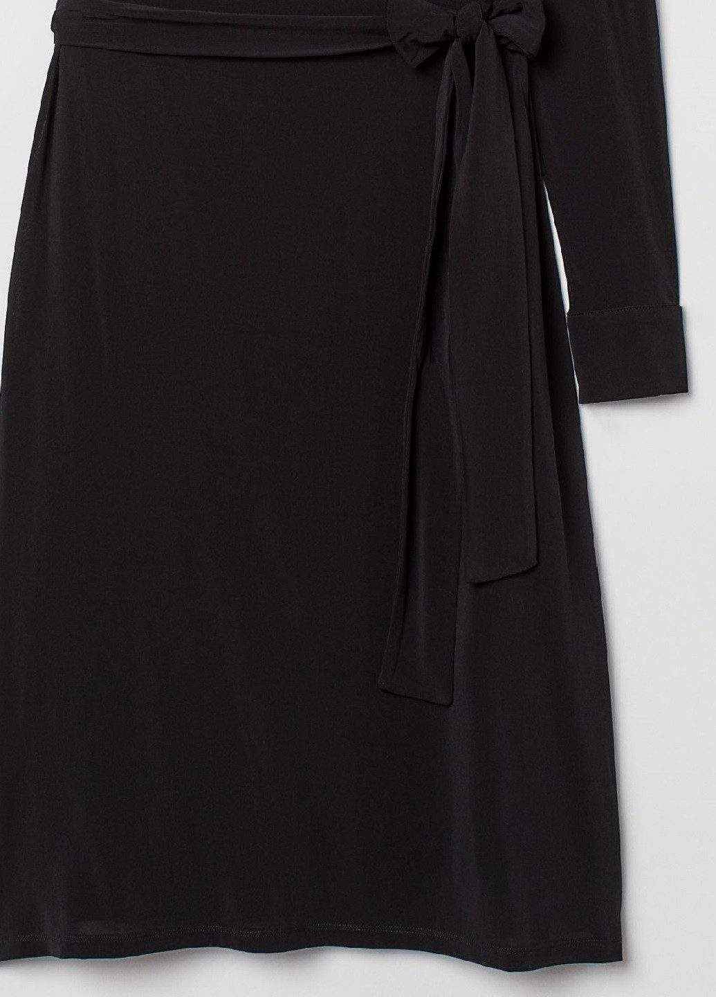 Чорна коктейльна сукня кльош H&M однотонна