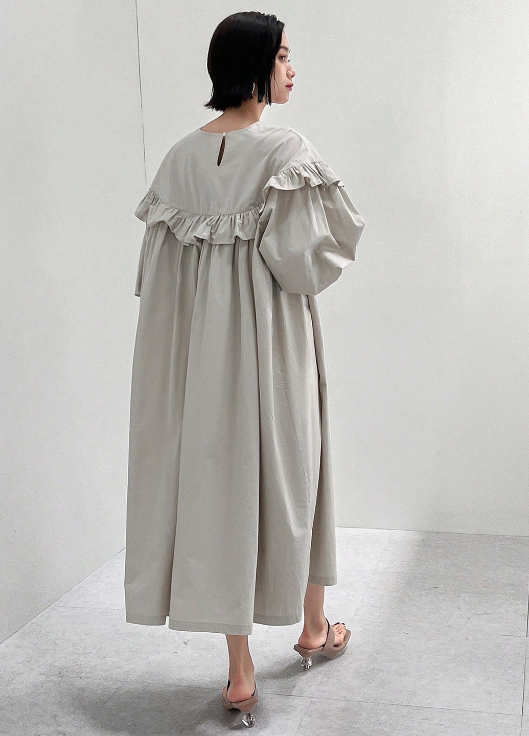 Сіро-бежева кежуал сукня оверсайз SHEIN однотонна