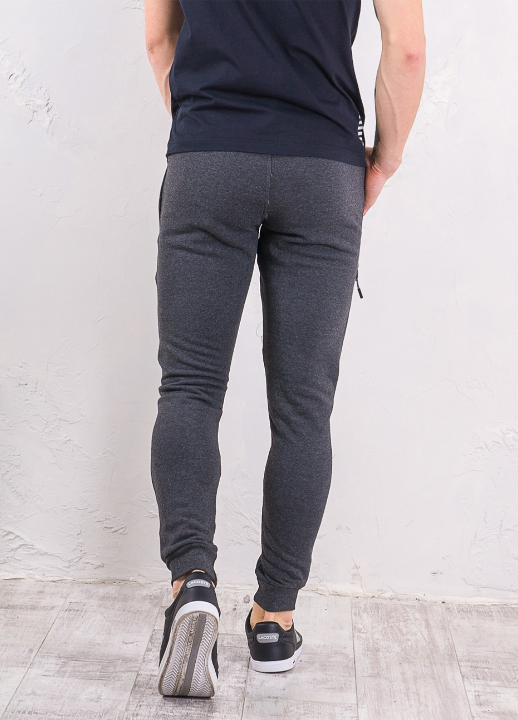 Темно-серые спортивные демисезонные джоггеры брюки New Brand
