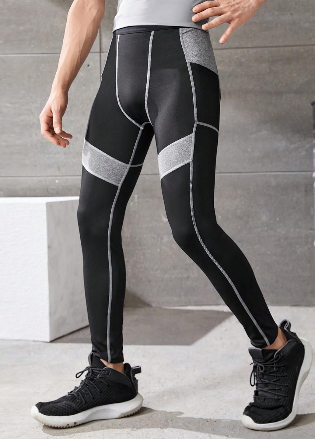 Черные демисезонные леггинсы SHEIN