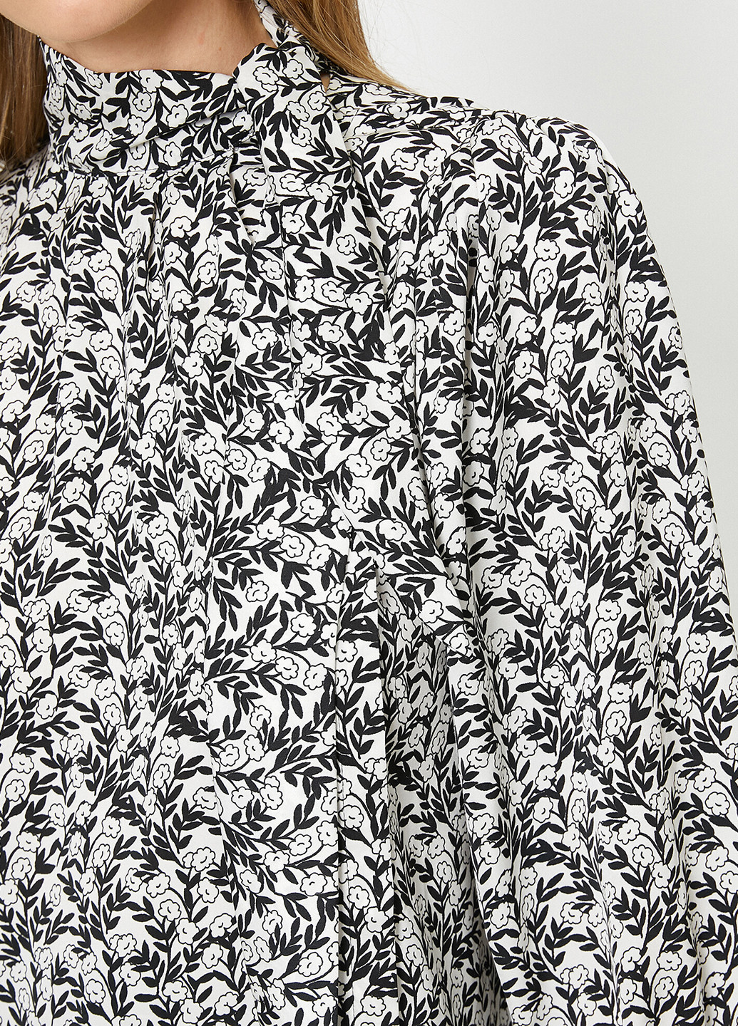 Чорно-біла демісезонна сорочка KOTON
