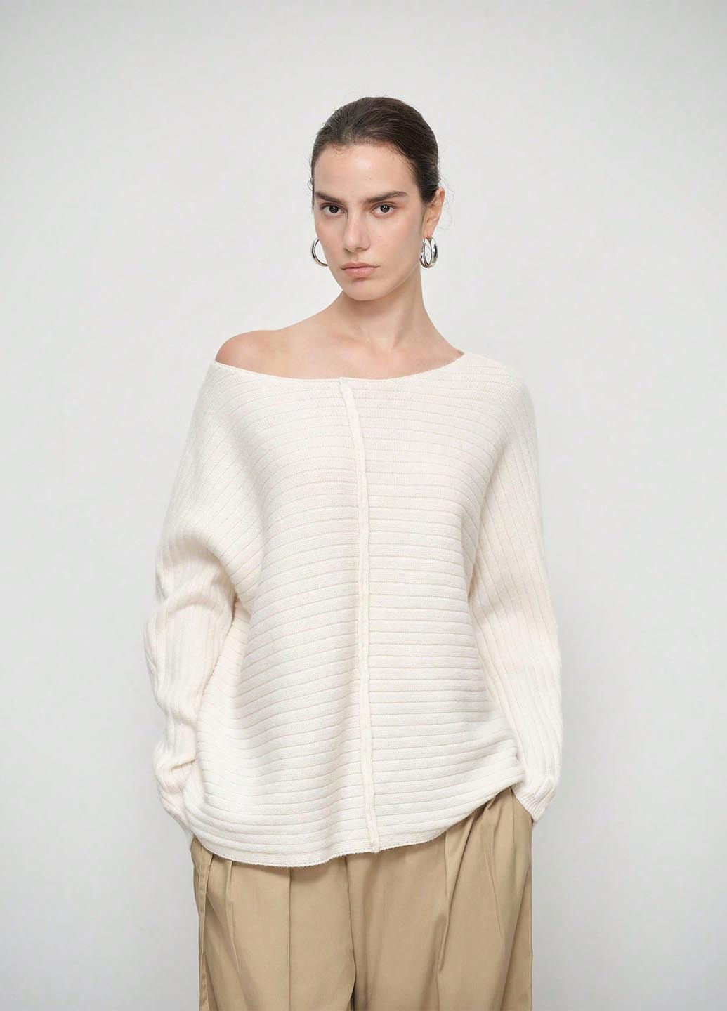 Кремовый демисезонный свитер SHEIN