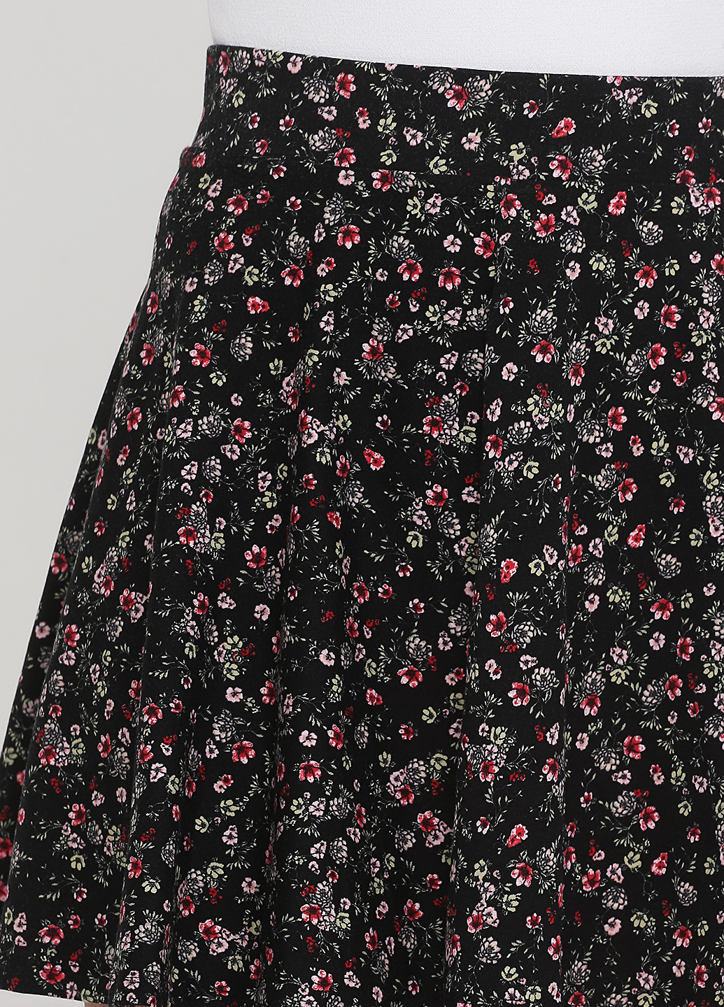Черная кэжуал цветочной расцветки юбка C&A клешированная