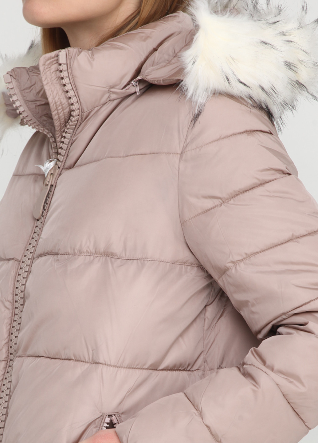 Пудровая зимняя куртка Monte Cervino