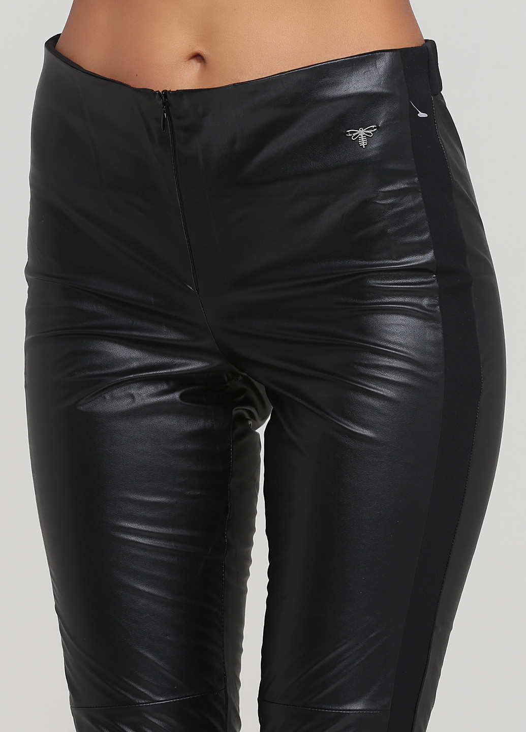 Черные кэжуал демисезонные зауженные брюки La Mode Est Avous