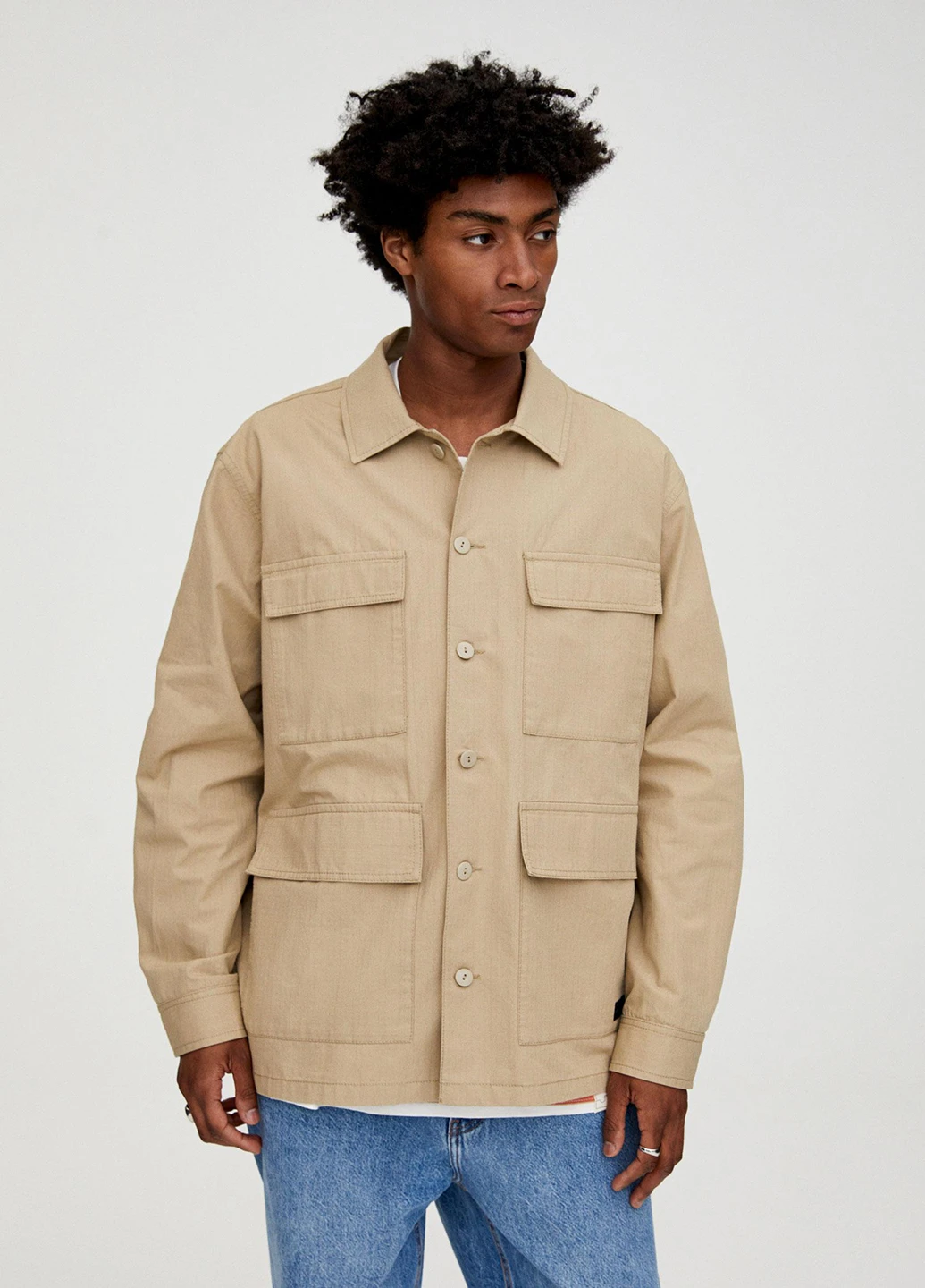 Бежева демісезонна куртка Pull & Bear