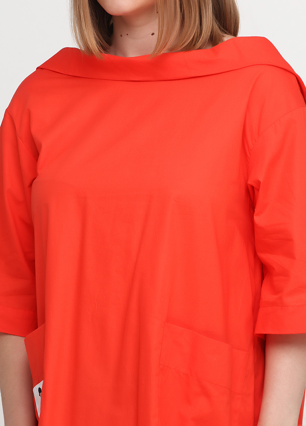Оранжевое кэжуал платье с открытой спиной V&V однотонное