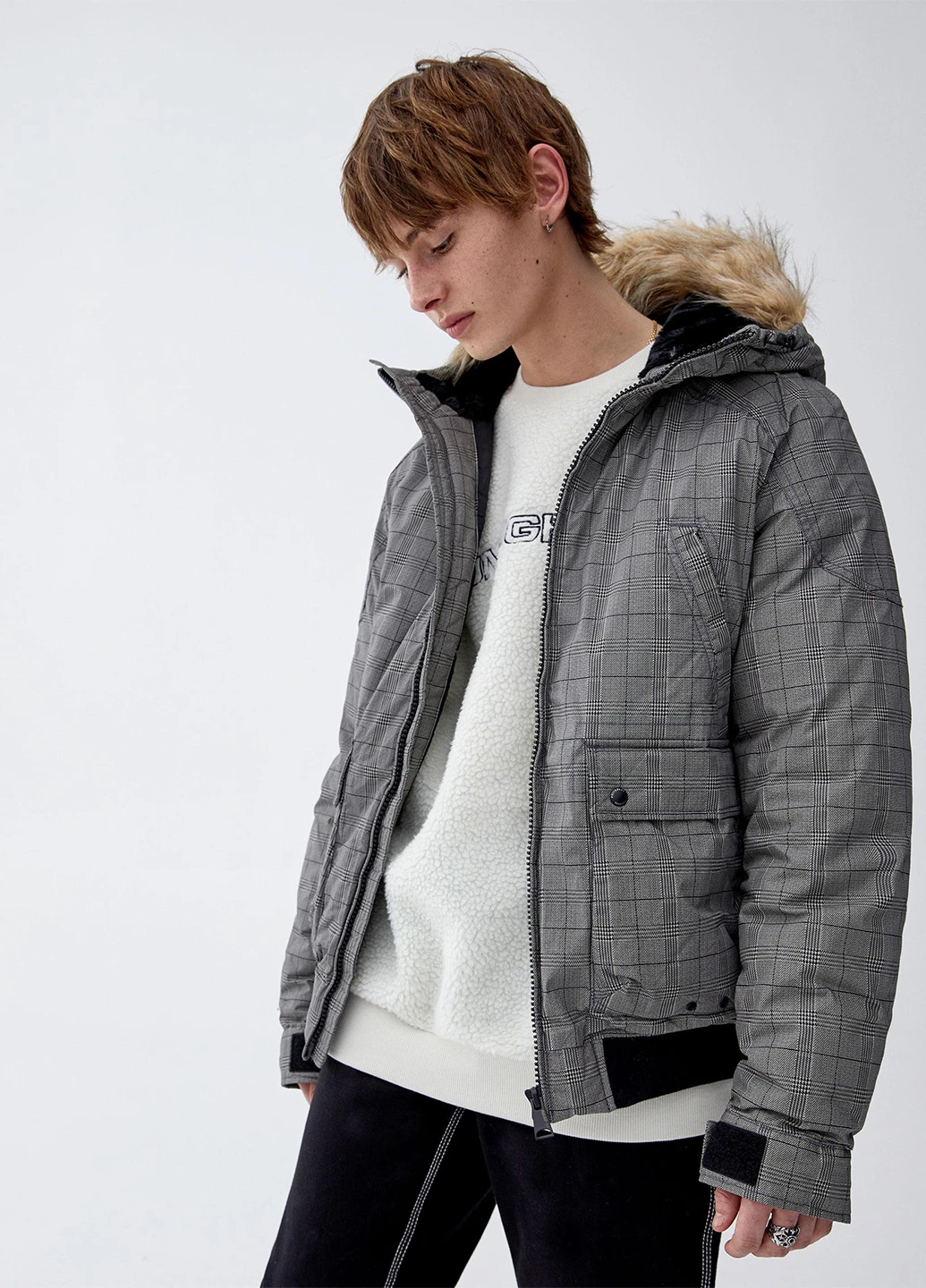 Сіра зимня куртка Pull & Bear