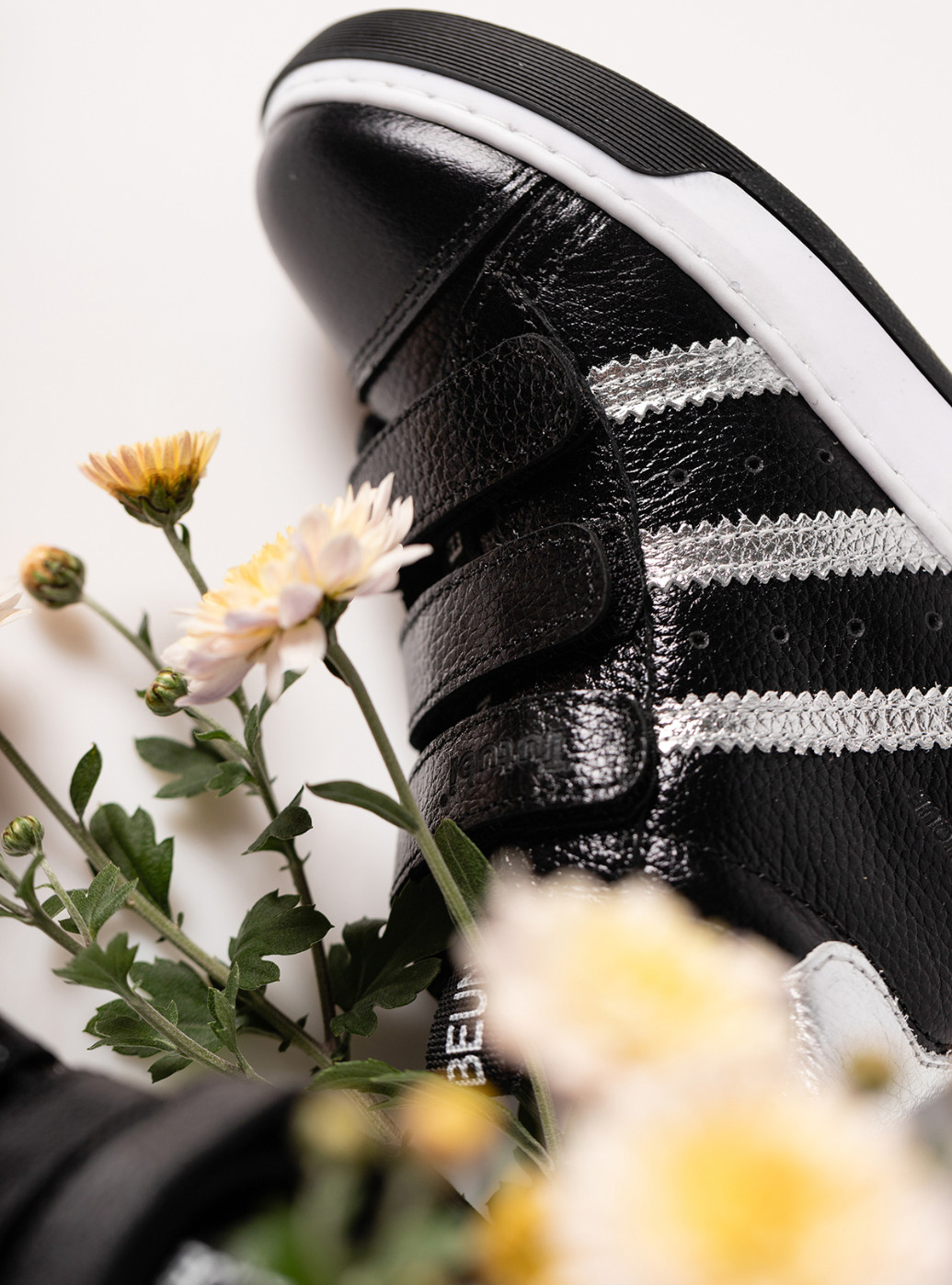 Черные кэжуал осенние кожаные ботинки на девочку Tutubi