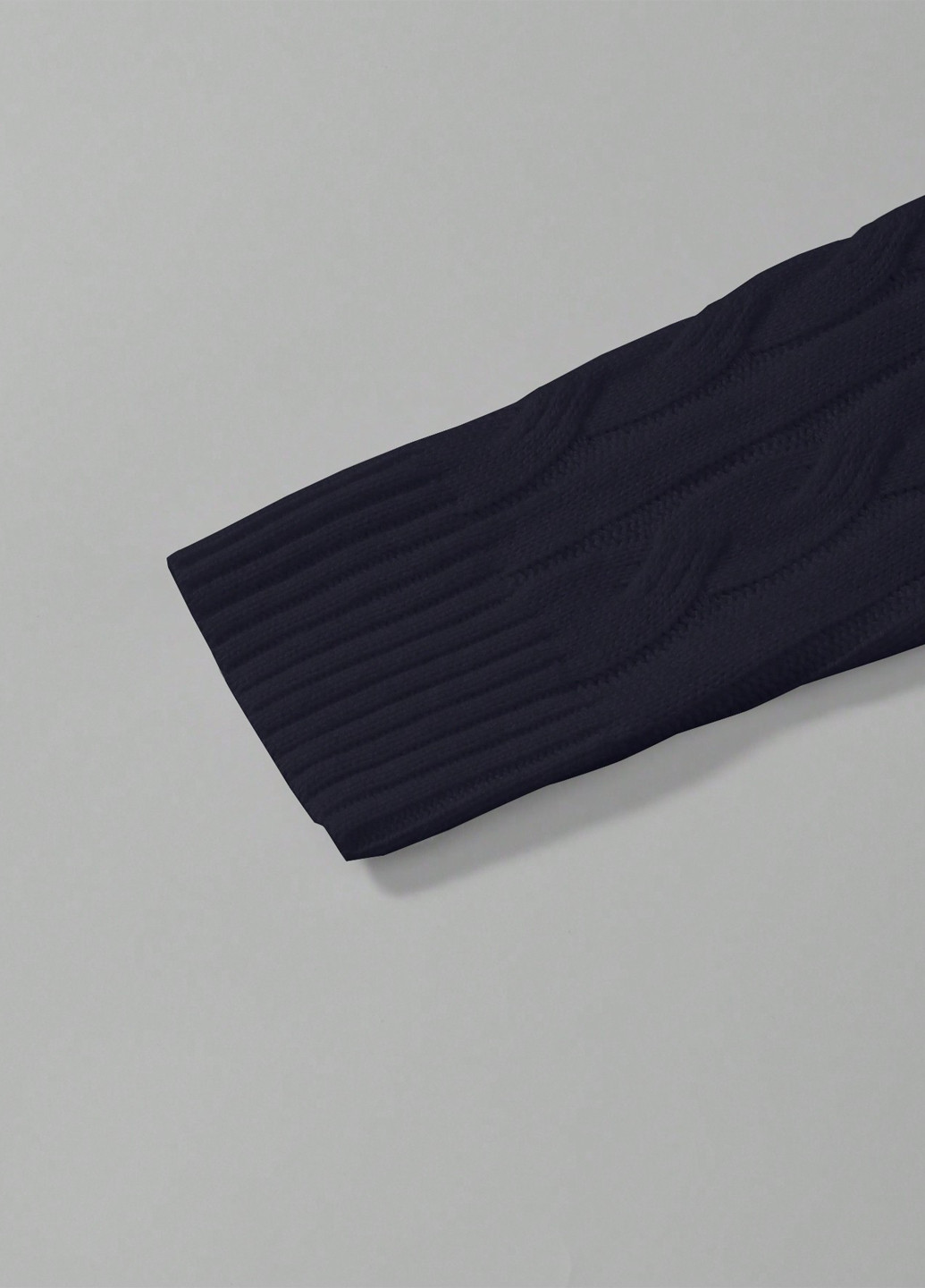 Черный зимний свитер SHEIN