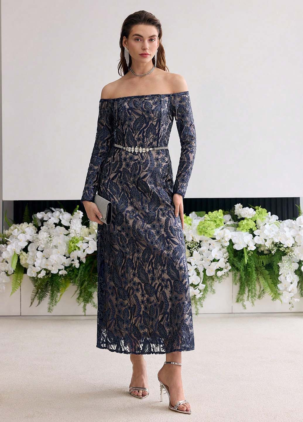 Темно-синее вечернее, праздничный платье с открытыми плечами SHEIN с цветочным принтом