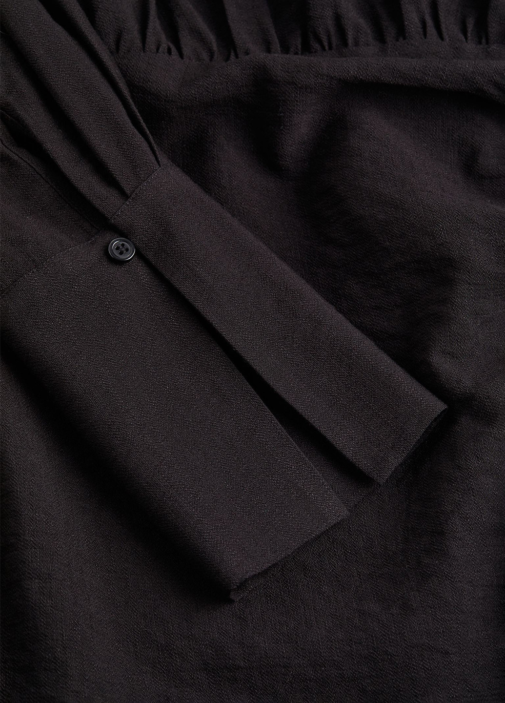 Черное кэжуал платье на запах H&M однотонное